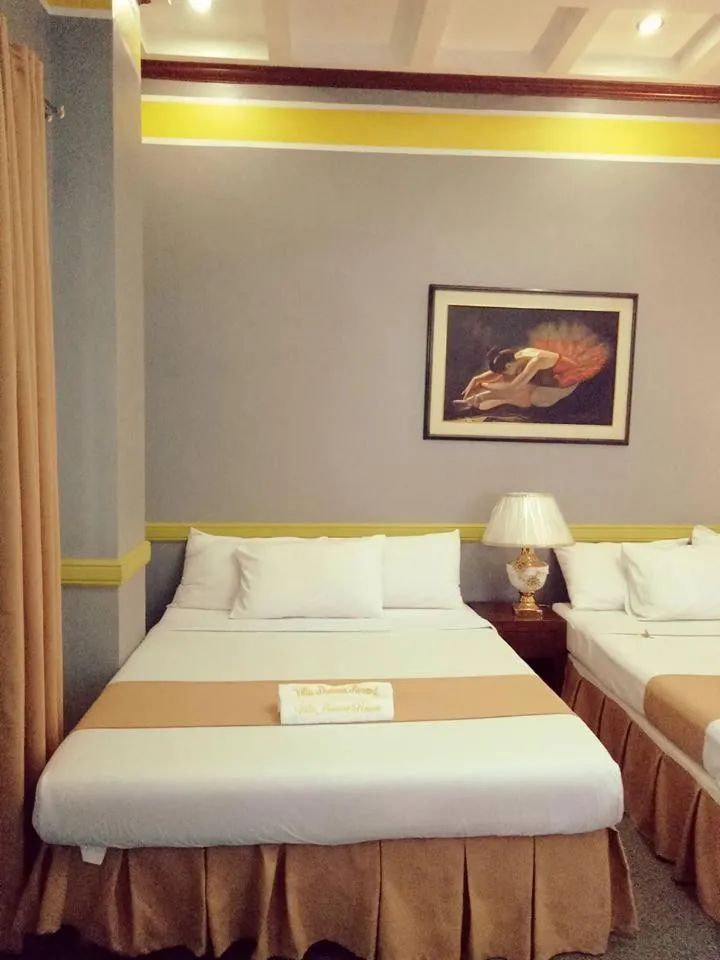 Bed in Villa Jhoana Resort