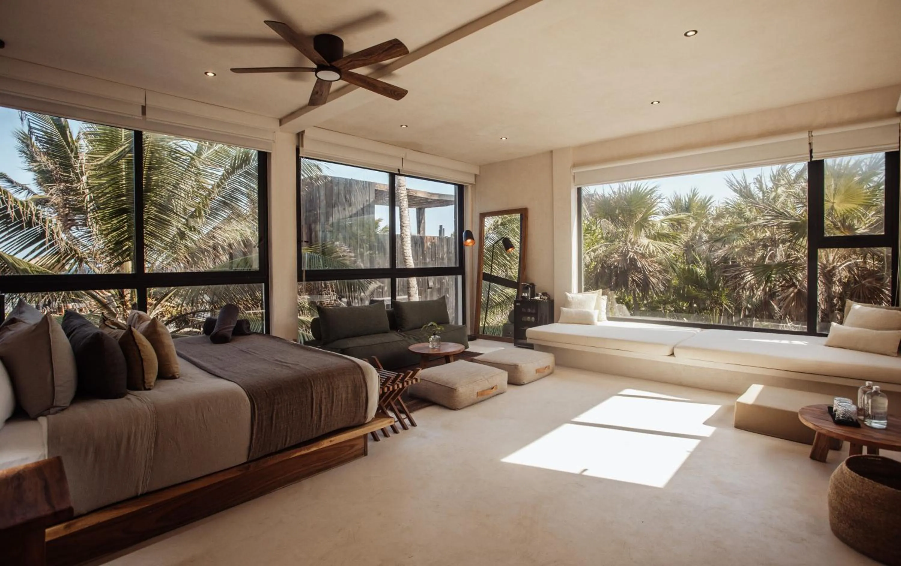 Photo of the whole room in UMi Tulum