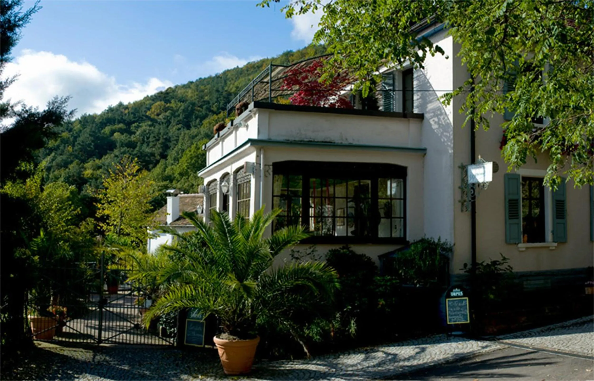 Facade/entrance in Sankt Annagut
