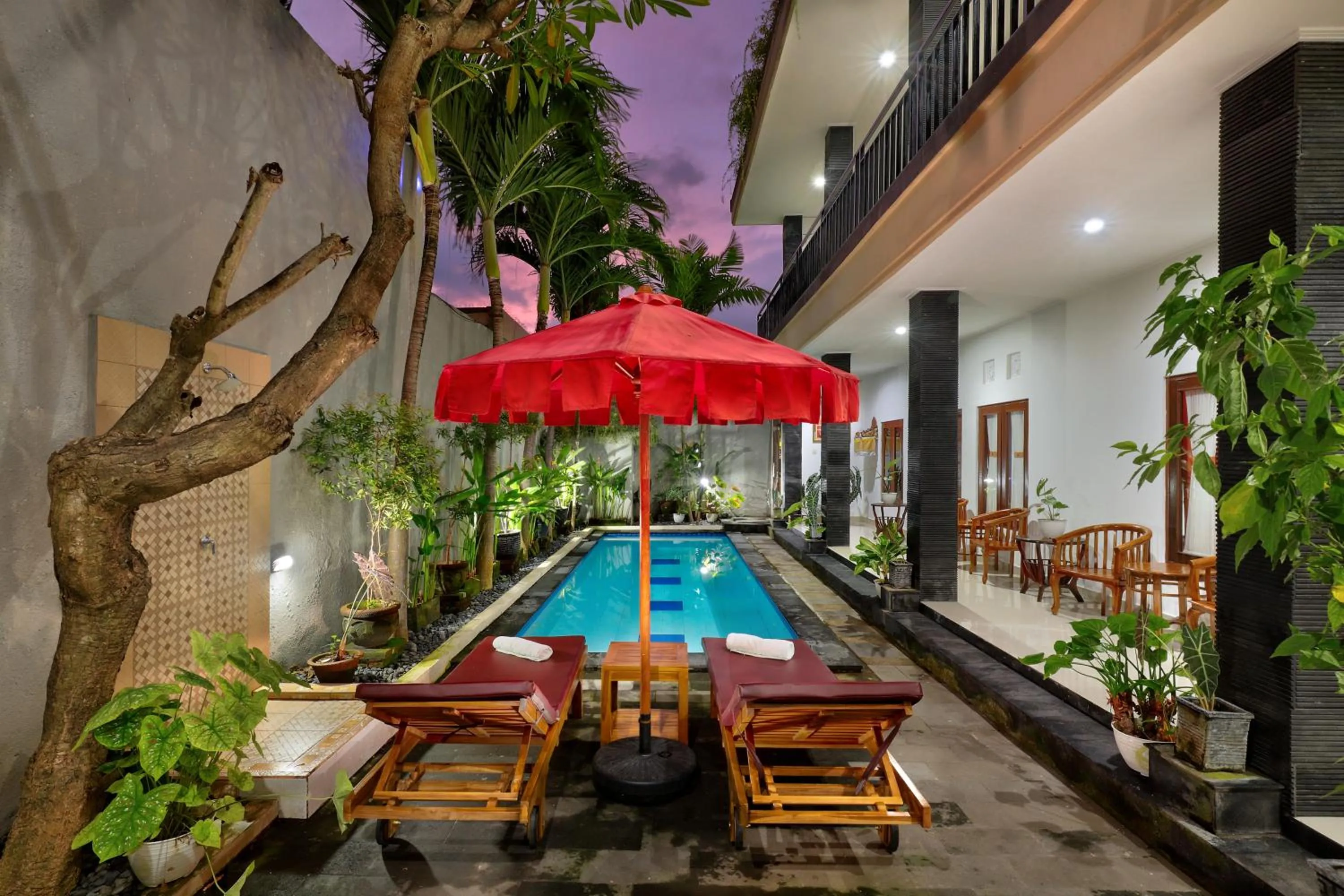 Swimming pool in Graha Wedha Suite Kuta by kamara
