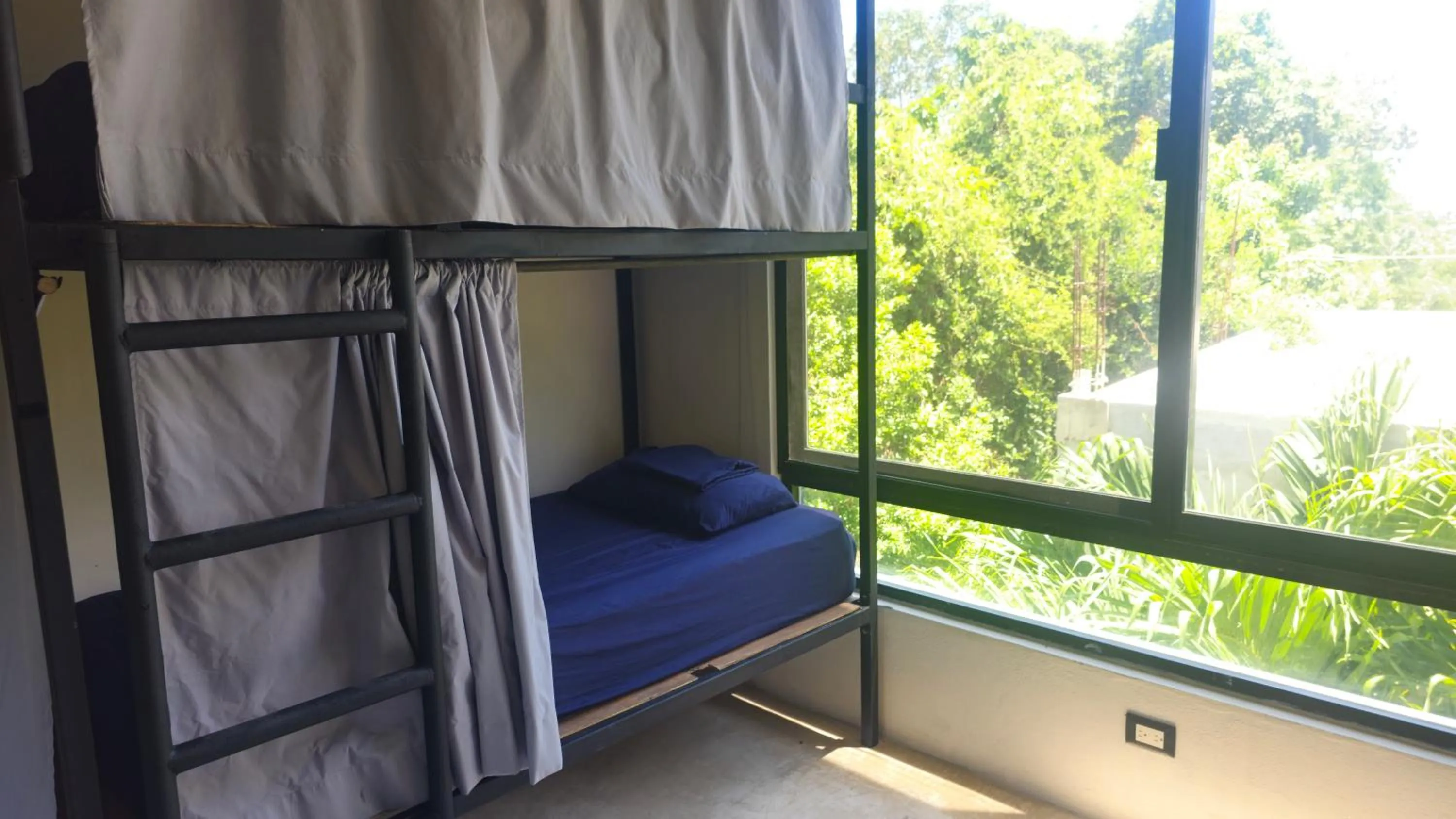 Bedroom, Bed in Maui Hostels Tulum