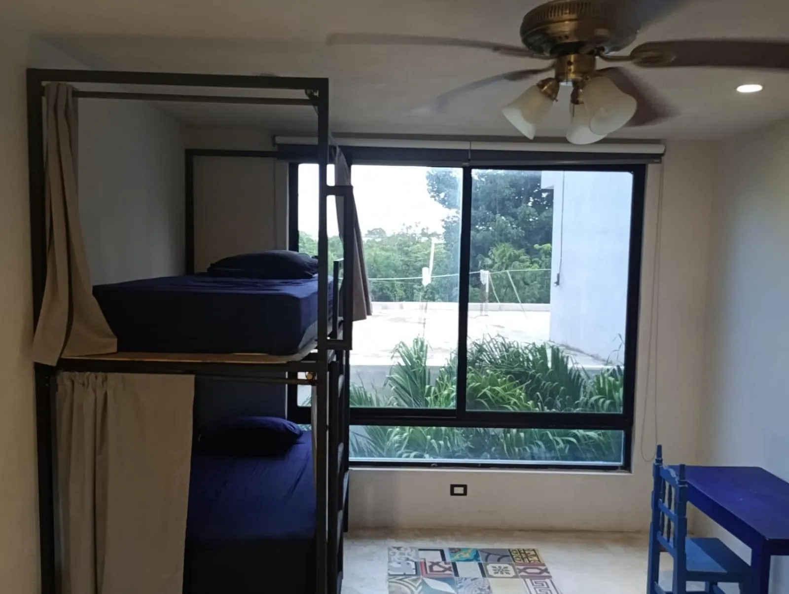 bunk bed in Maui Hostels Tulum