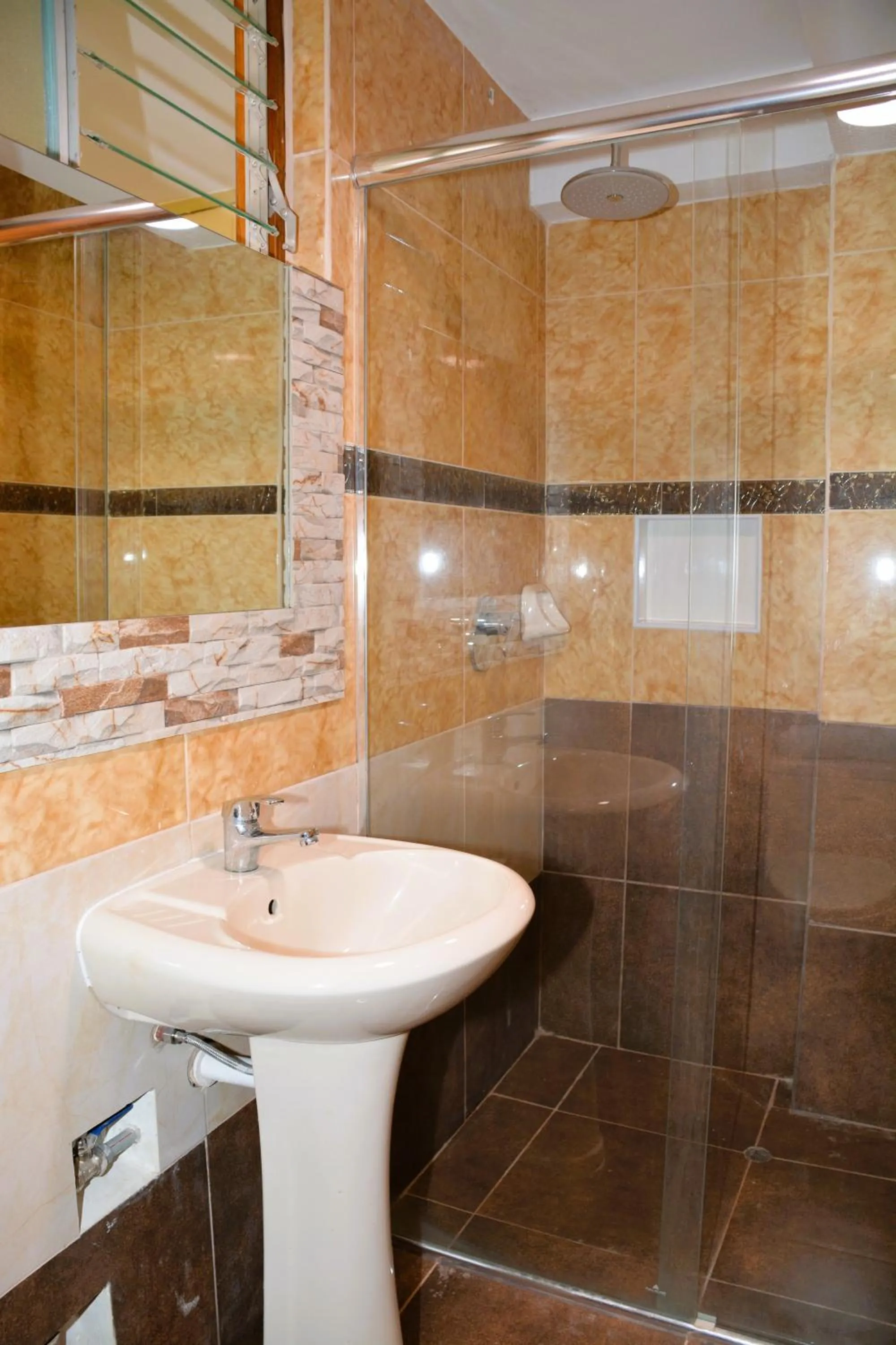 Shower in Hotel Inka Pisac