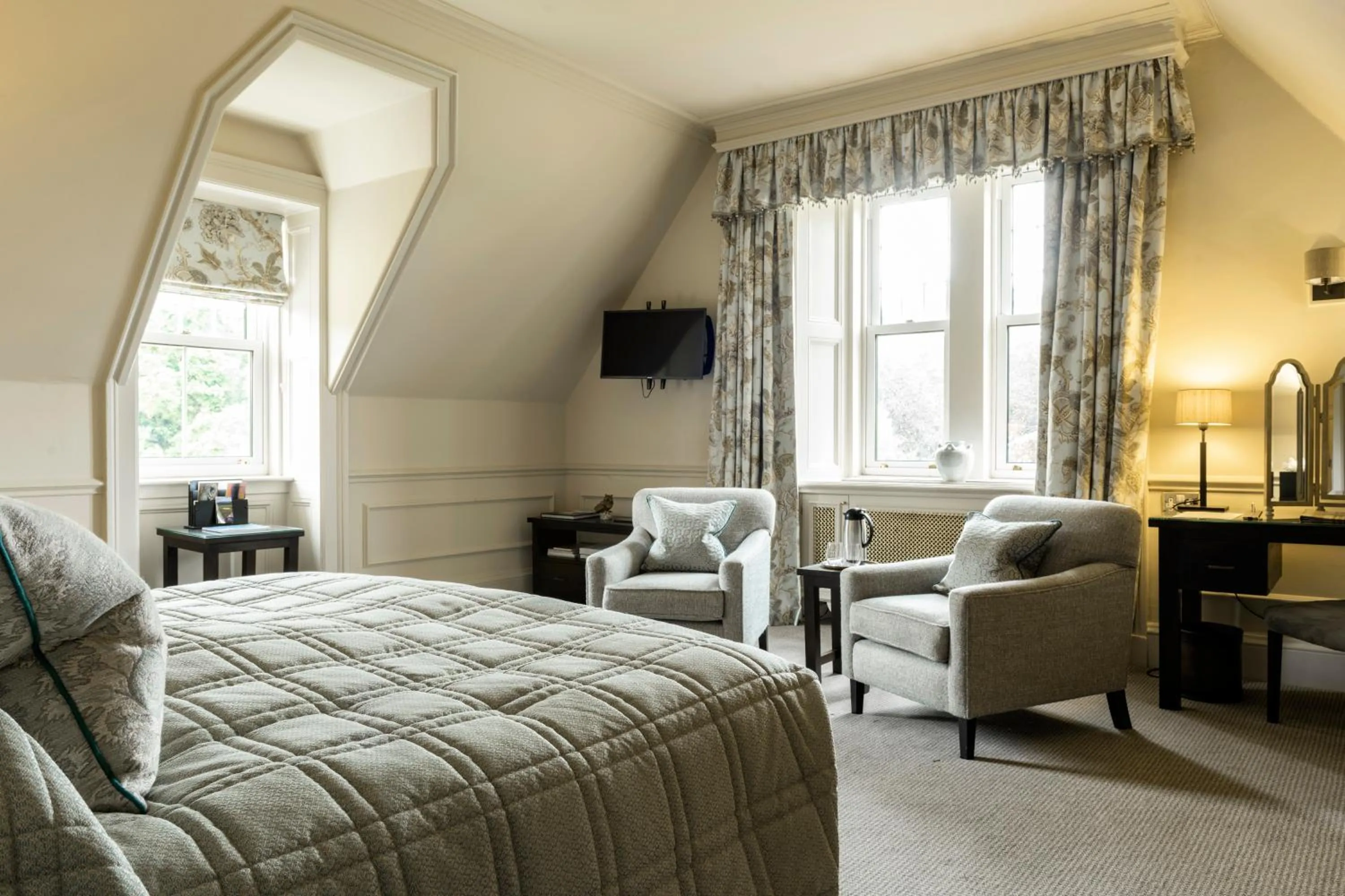 Living room, Bed in Isle of Eriska Hotel Spa & Island
