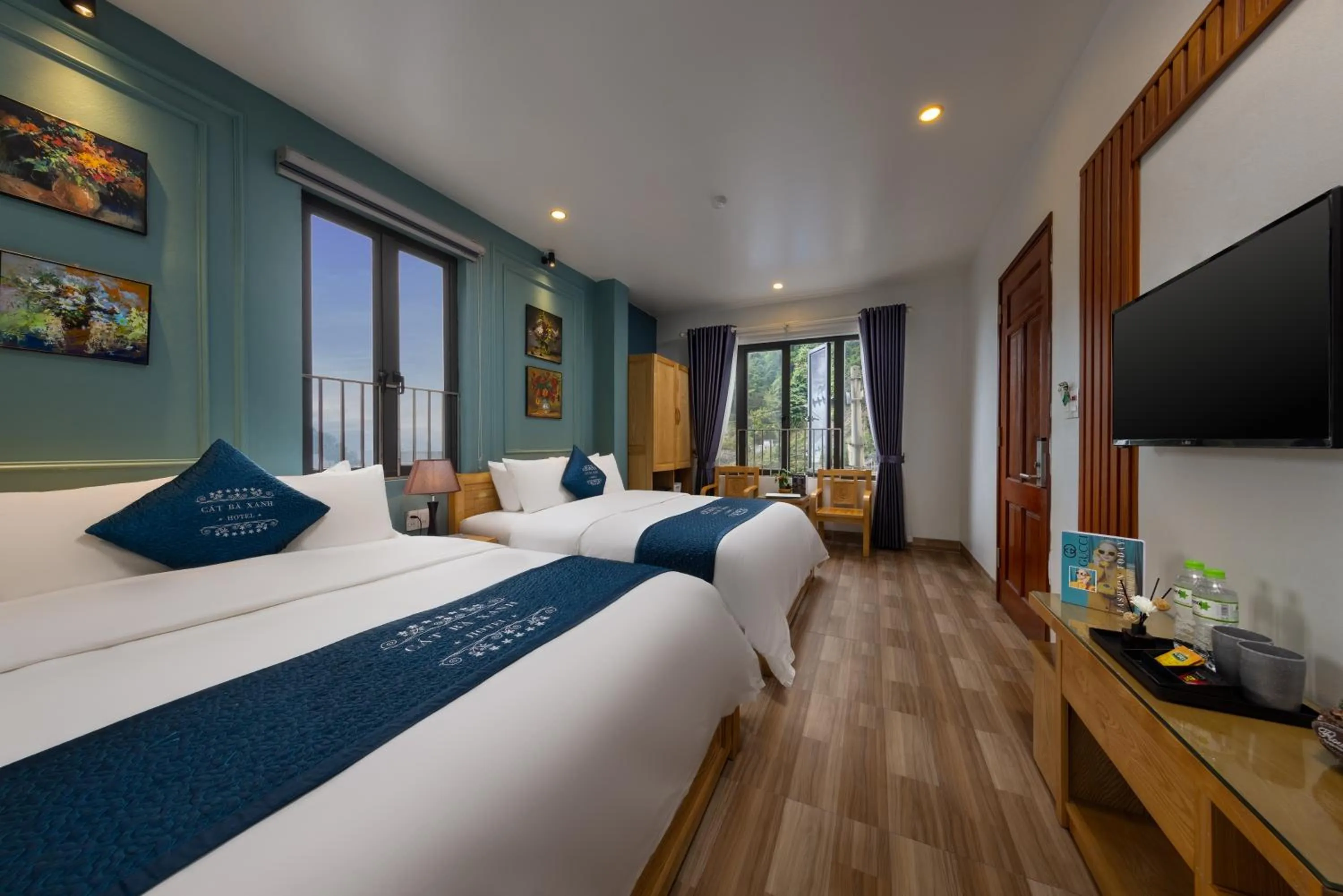 Bed in Cat Ba Xanh Spring Garden Hotel