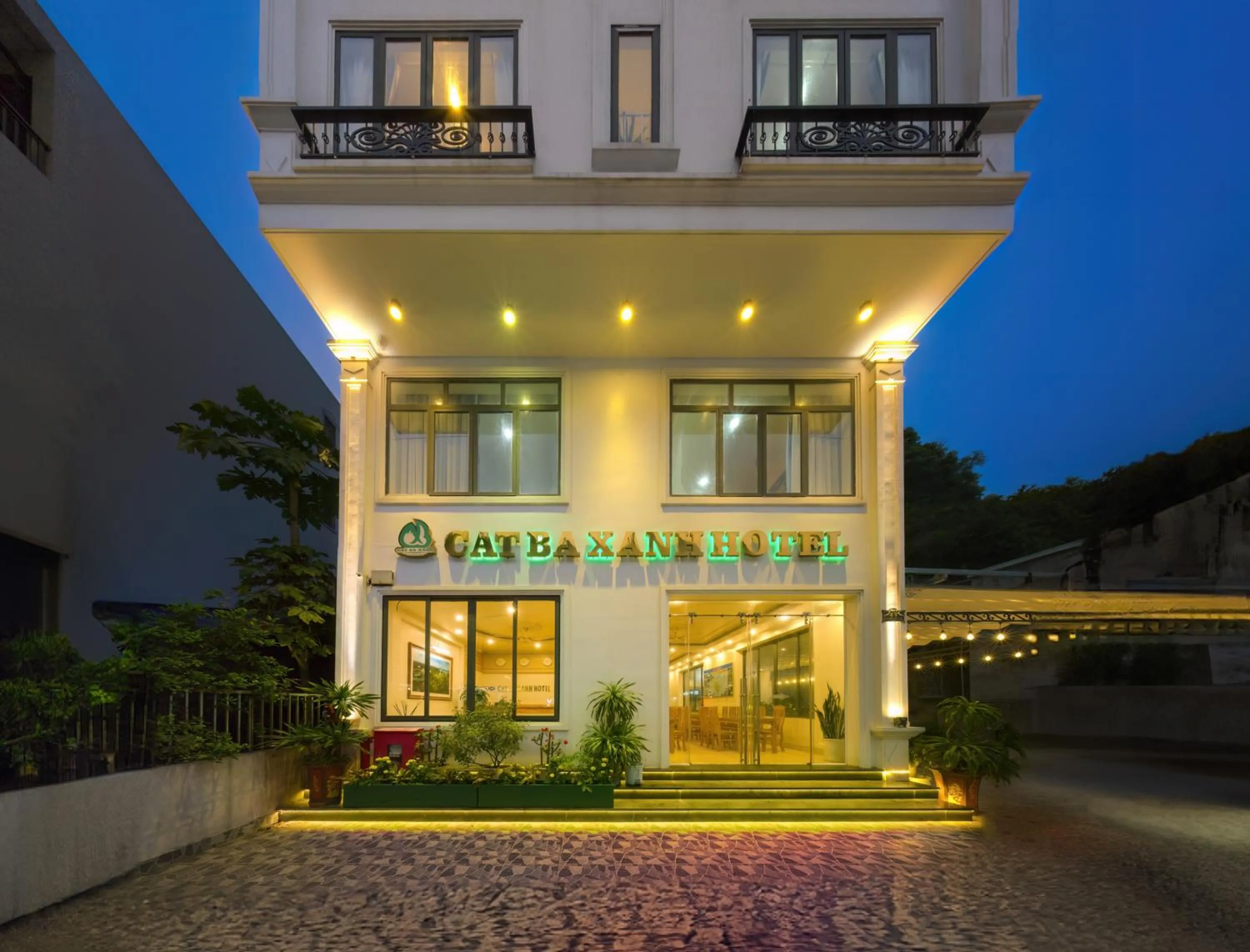 Property building in Cat Ba Xanh Spring Garden Hotel