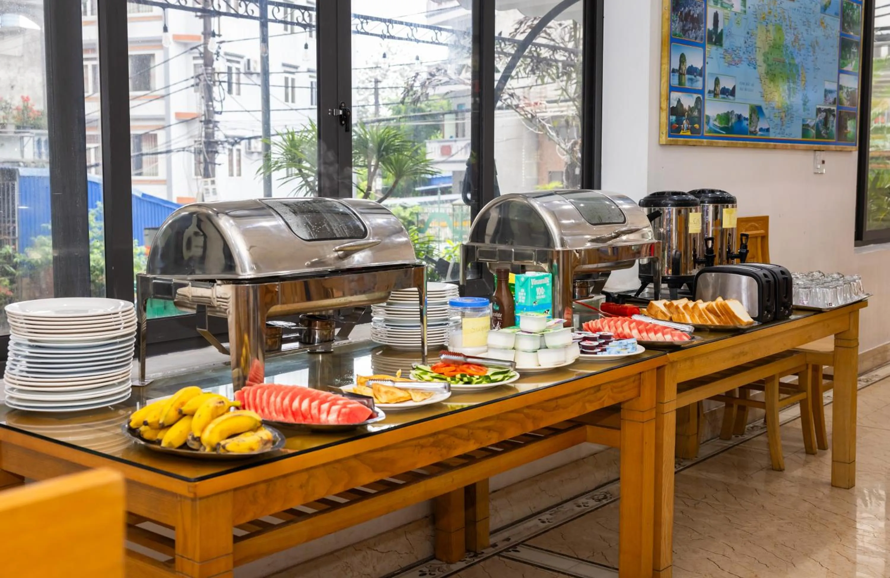 Buffet breakfast in Cat Ba Xanh Spring Garden Hotel