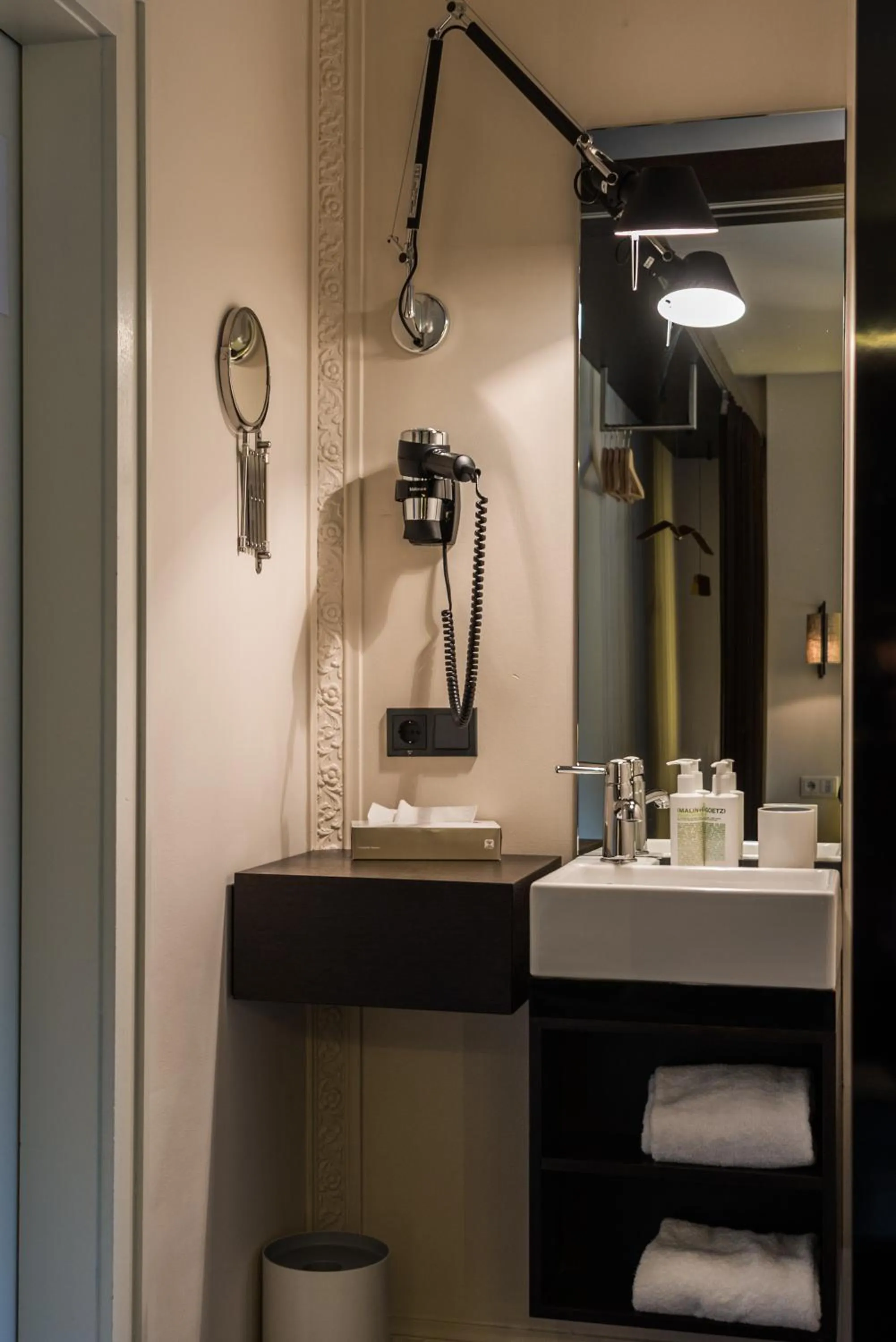 Bathroom in Nala Individuellhotel