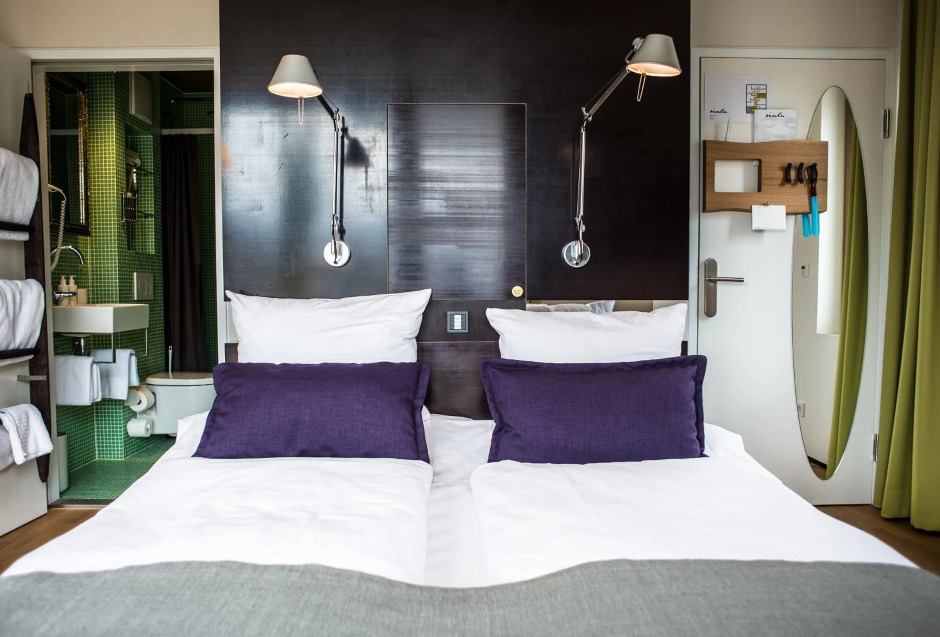 Photo of the whole room, Bed in Nala Individuellhotel