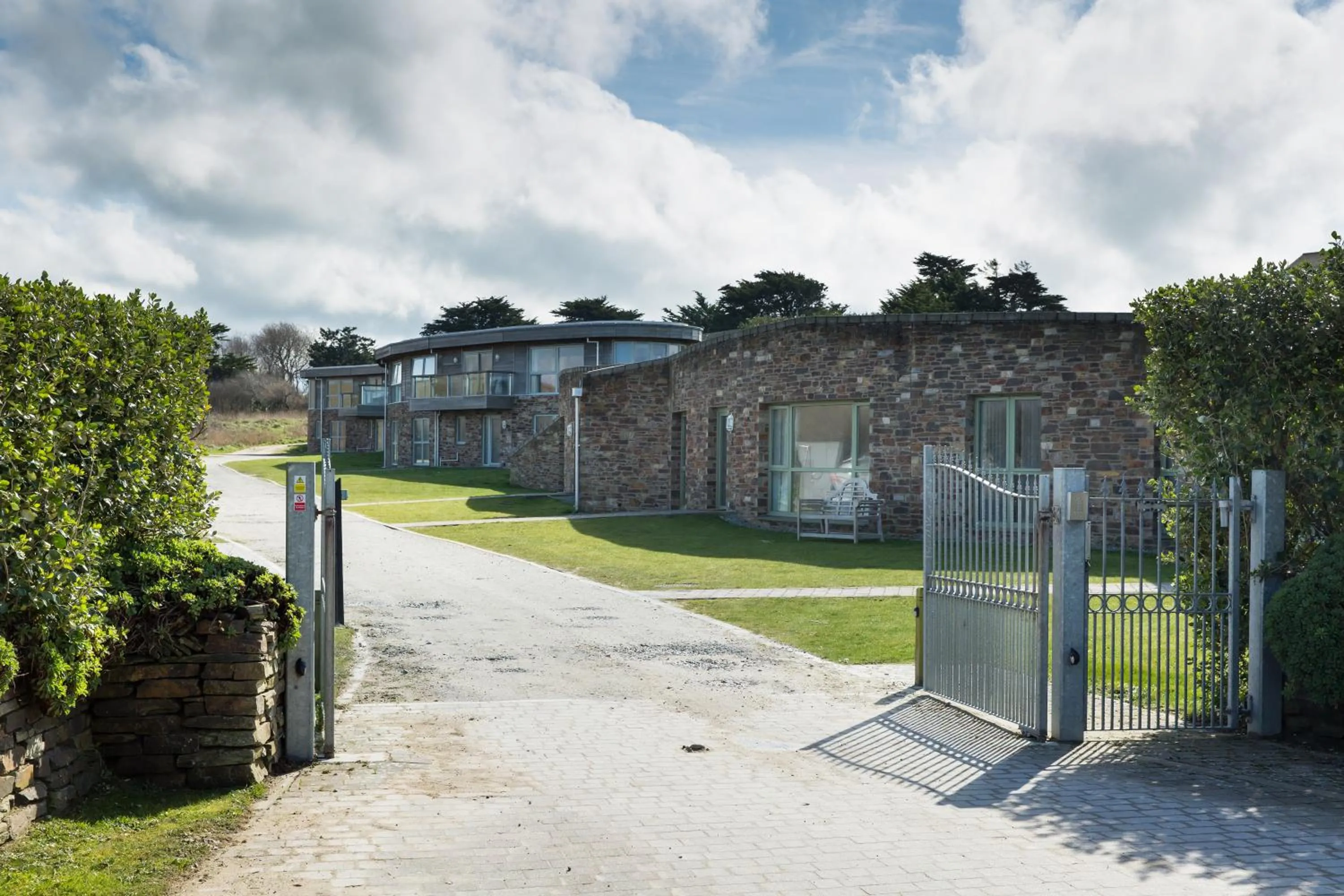 Property building in Trevose Golf and Country Club