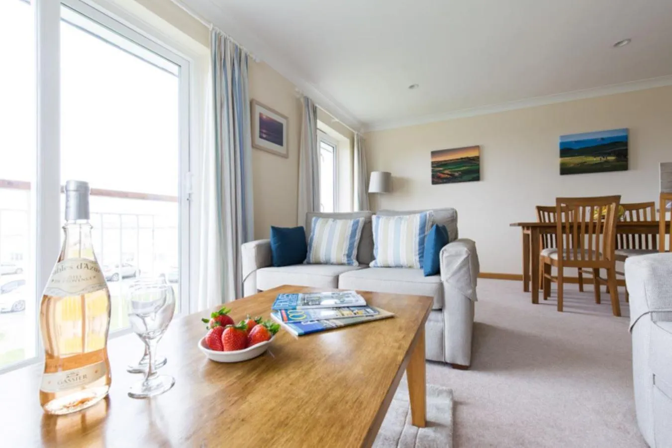 Living room in Trevose Golf and Country Club