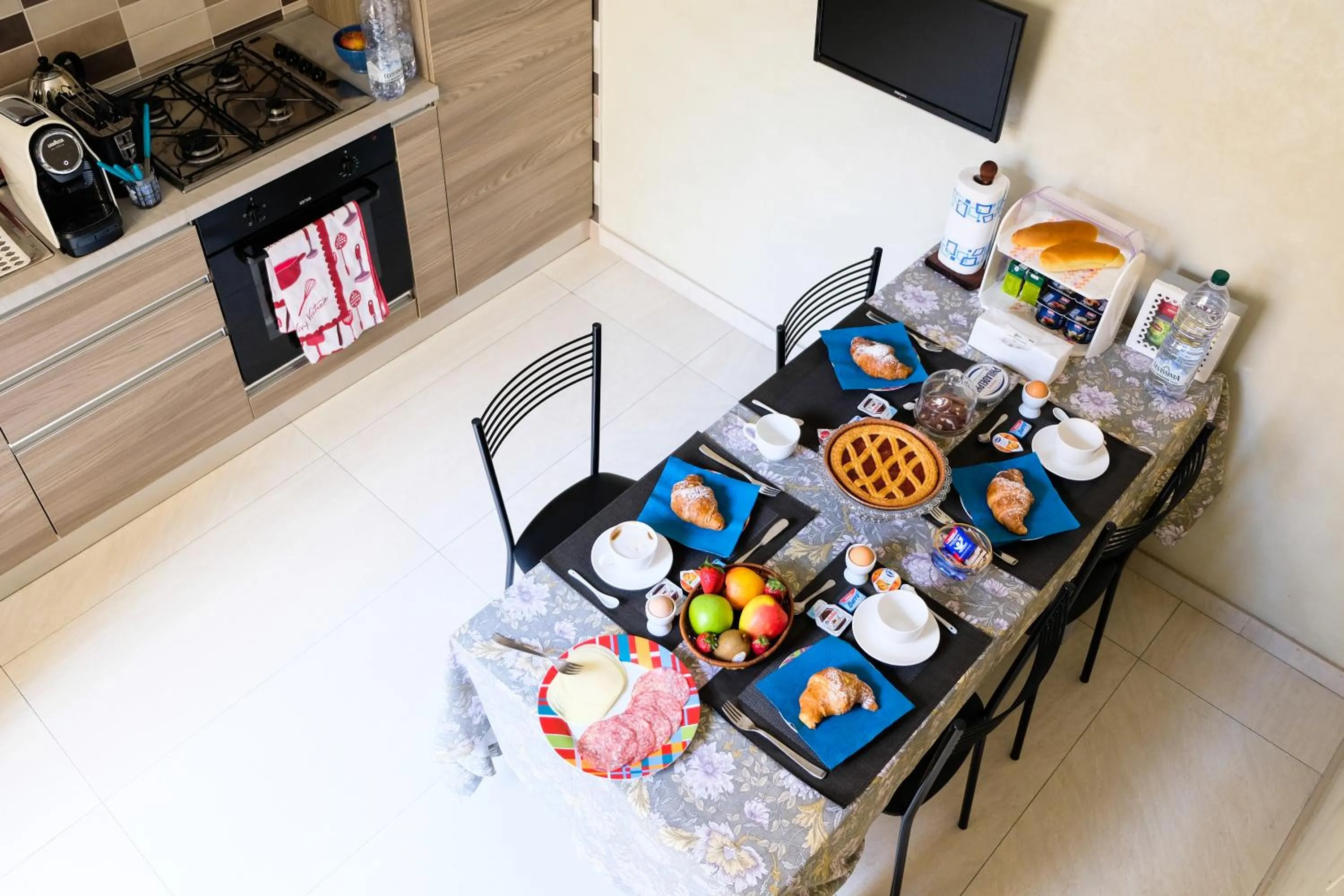 Communal kitchen in Domus Gallo Guest House
