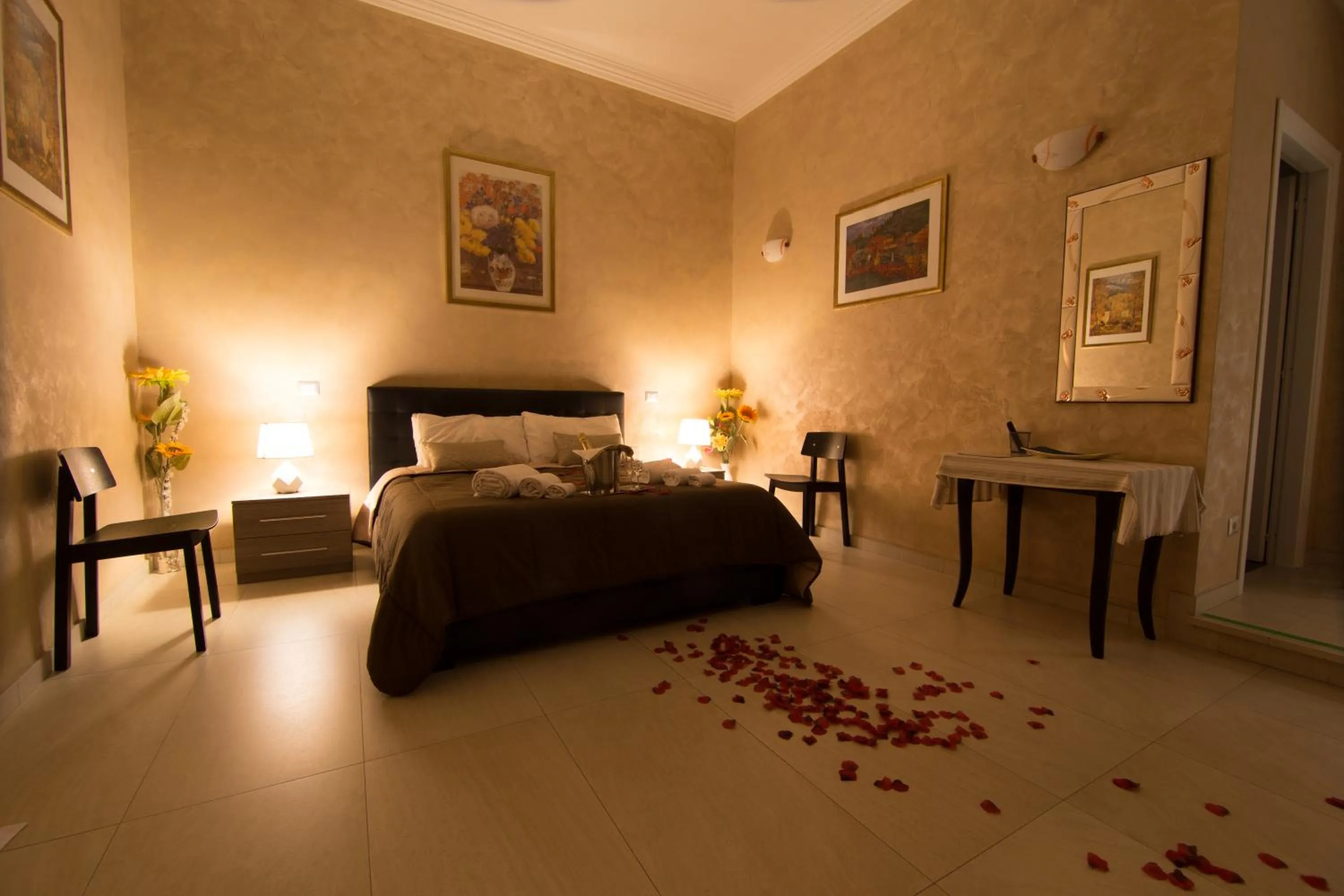 Night, Bed in Domus Gallo Guest House