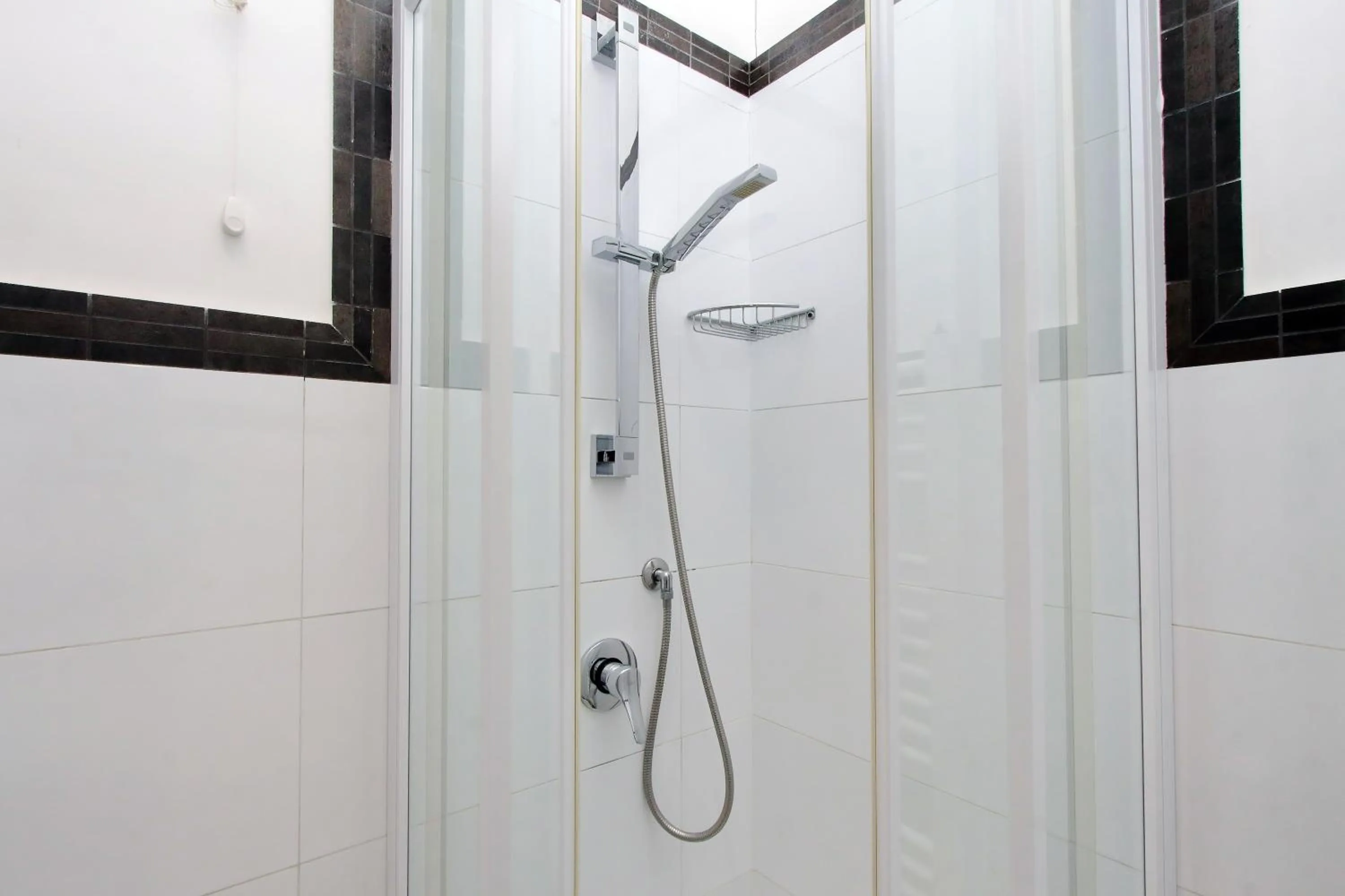 Shower in Domus Gallo Guest House