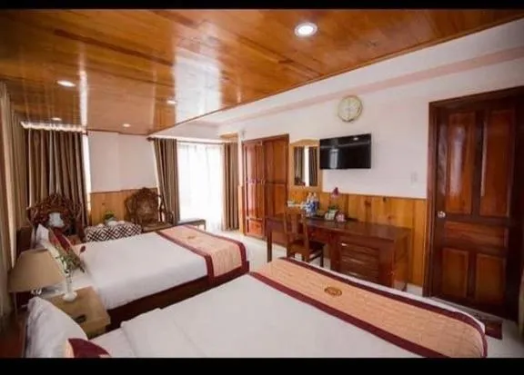 Bed in Gold Dream Hotel