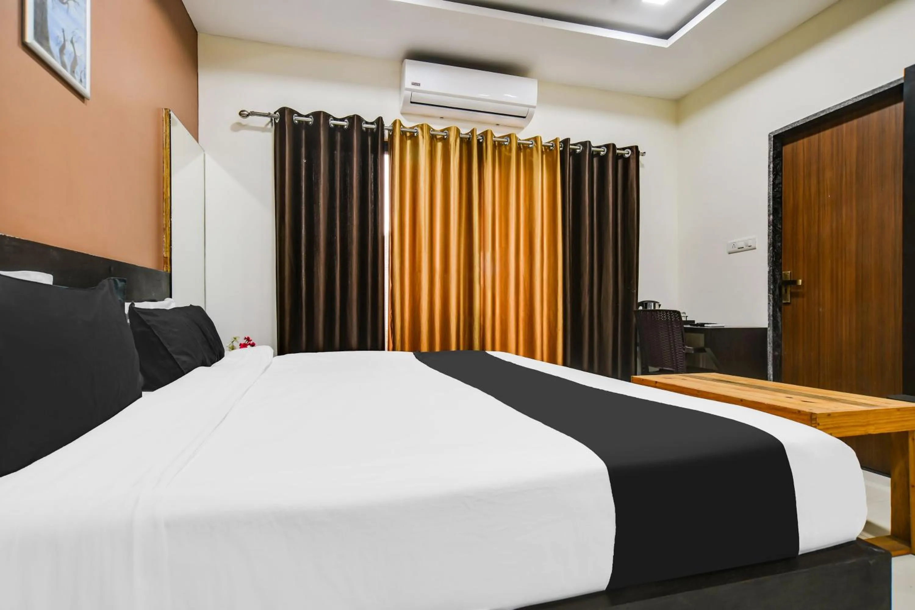 Bedroom, Bed in Super Collection O Indore Near Omax City 1