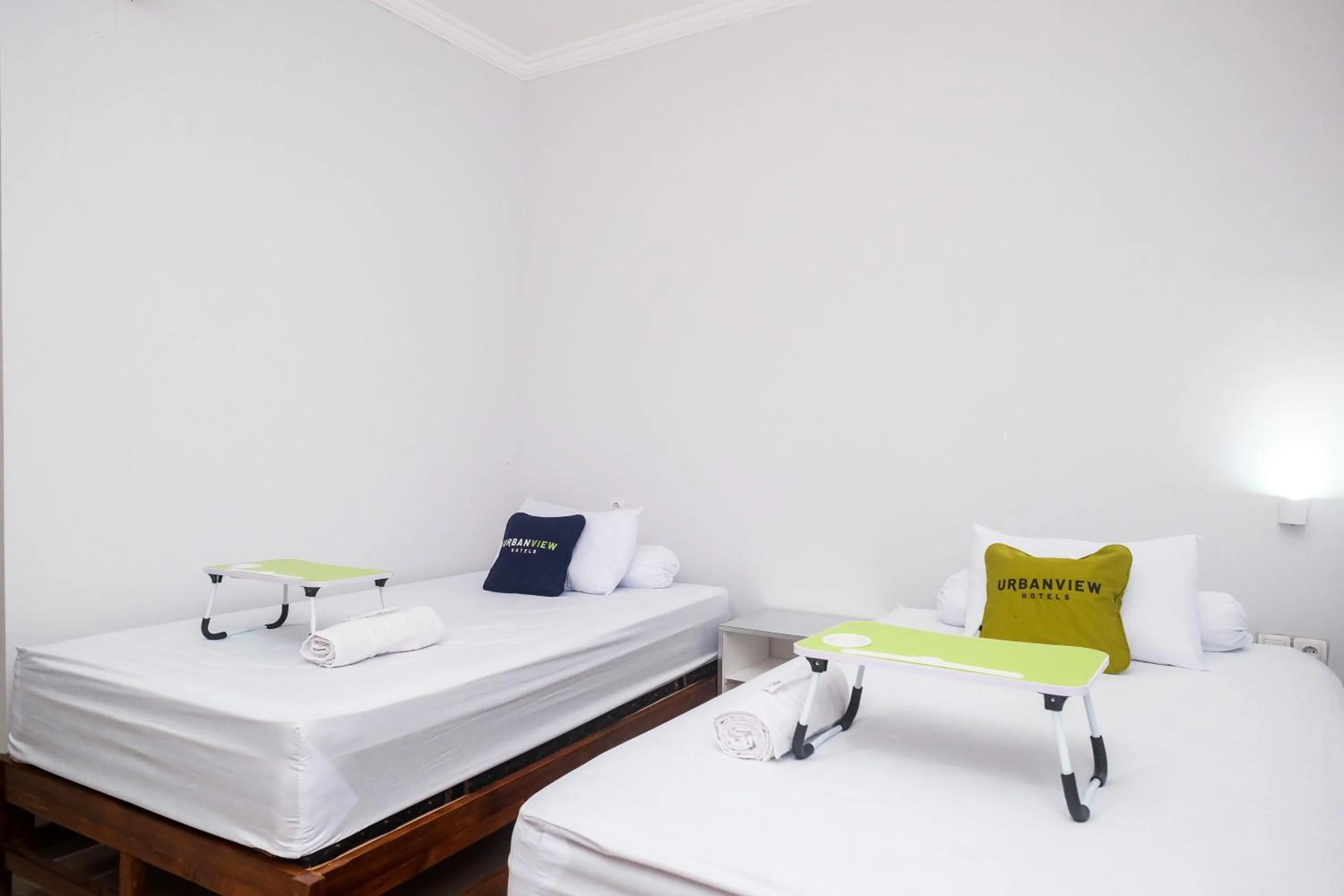 Bed in Urbanview Syariah Loji Arum Stasiun Klaten by RedDoorz