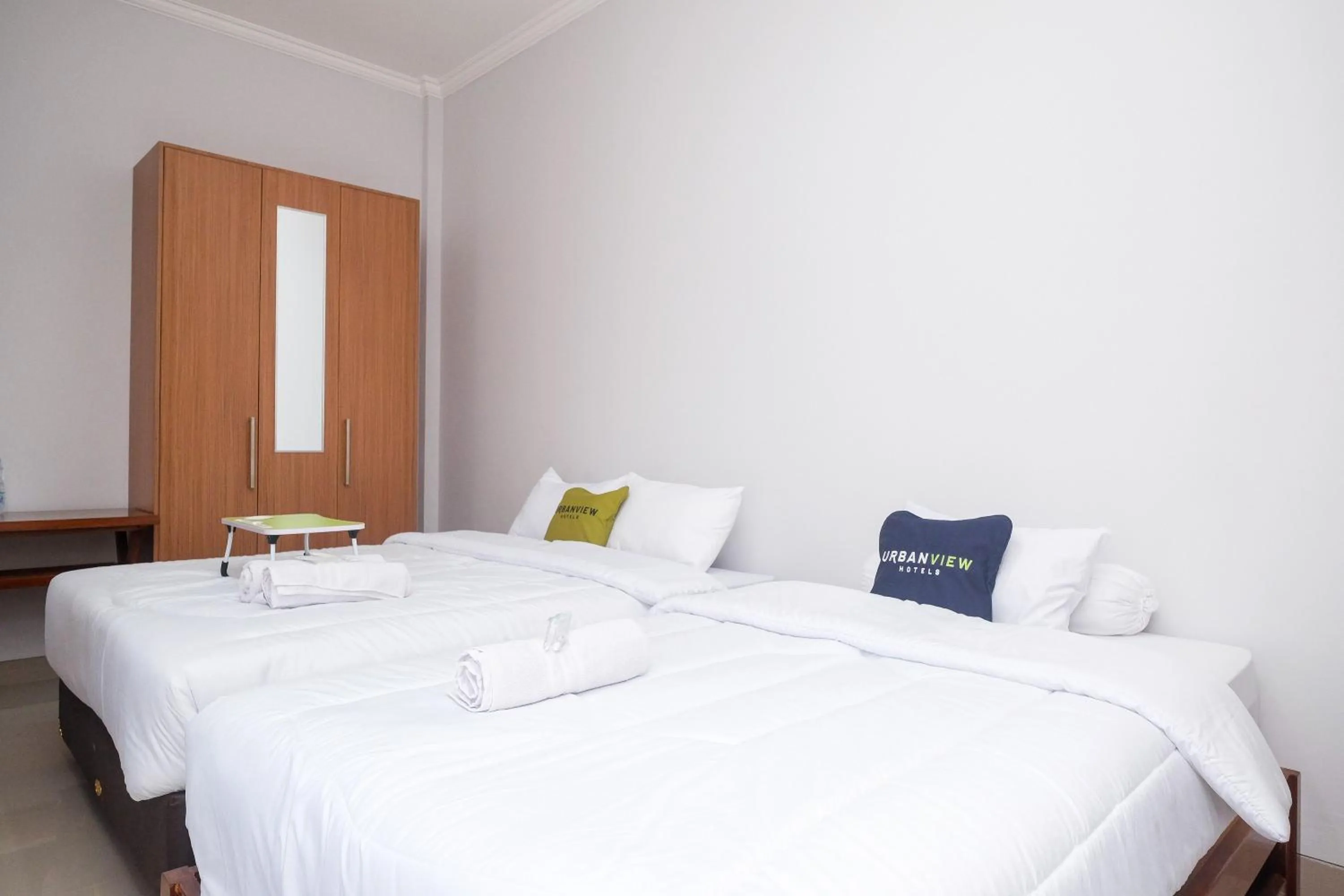 Bed in Urbanview Syariah Loji Arum Stasiun Klaten by RedDoorz