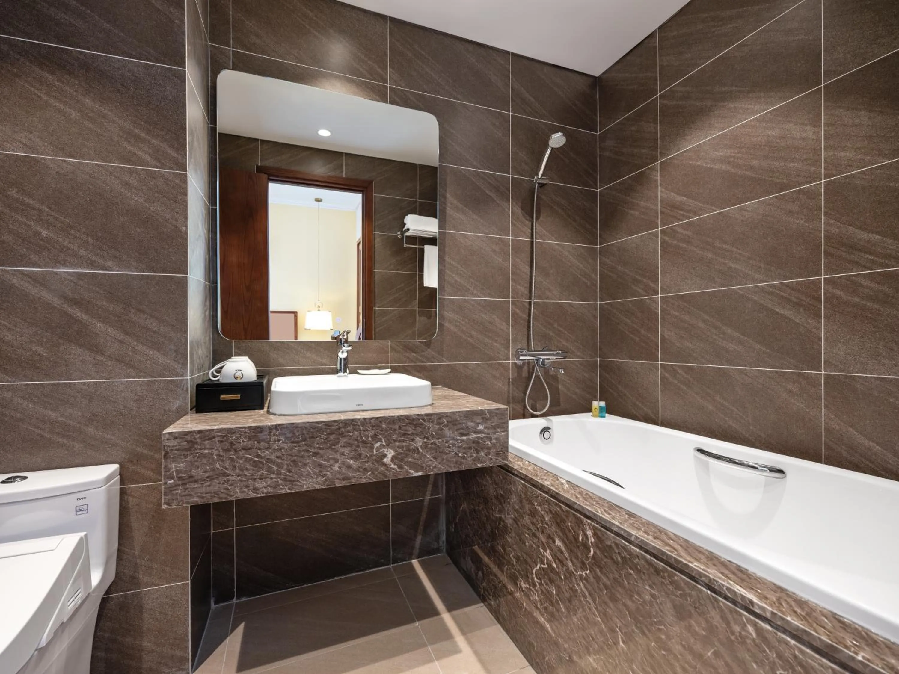 Shower, Bathroom in Nesta Hotel & Spa
