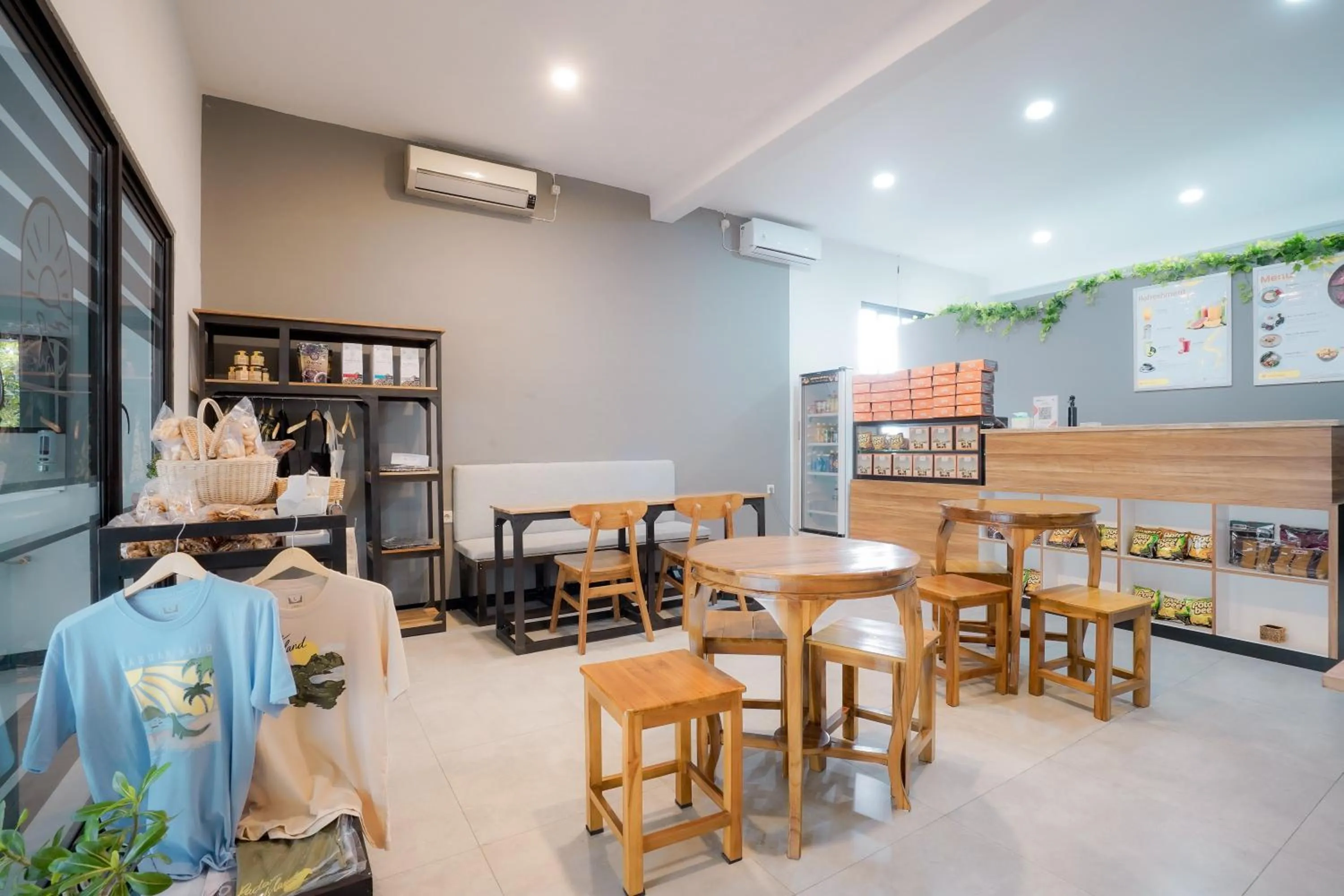 Restaurant/places to eat in El Ora Hotel & Eatery Labuan Bajo