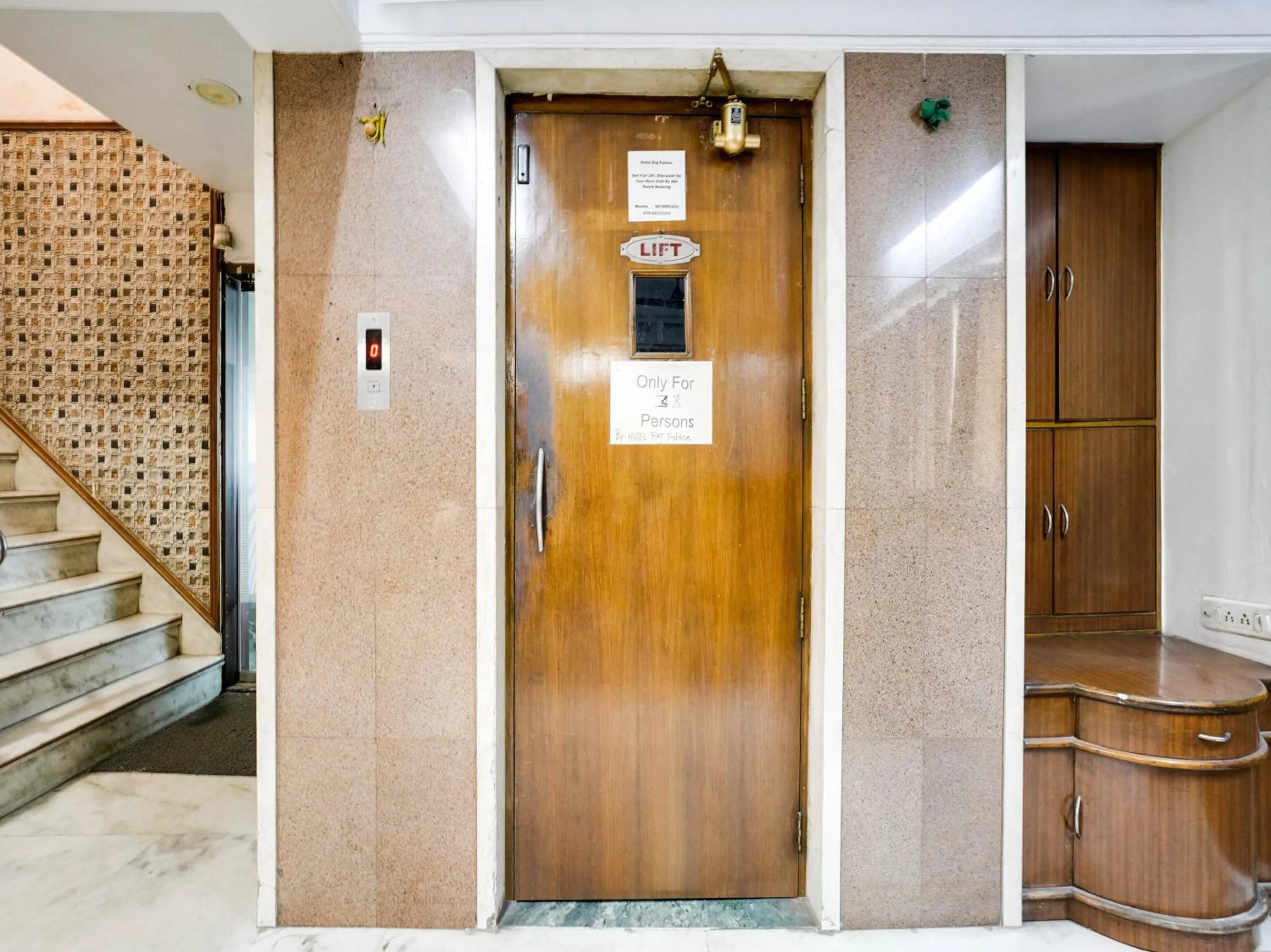 Lobby or reception in OYO Flagship Hotel Raj