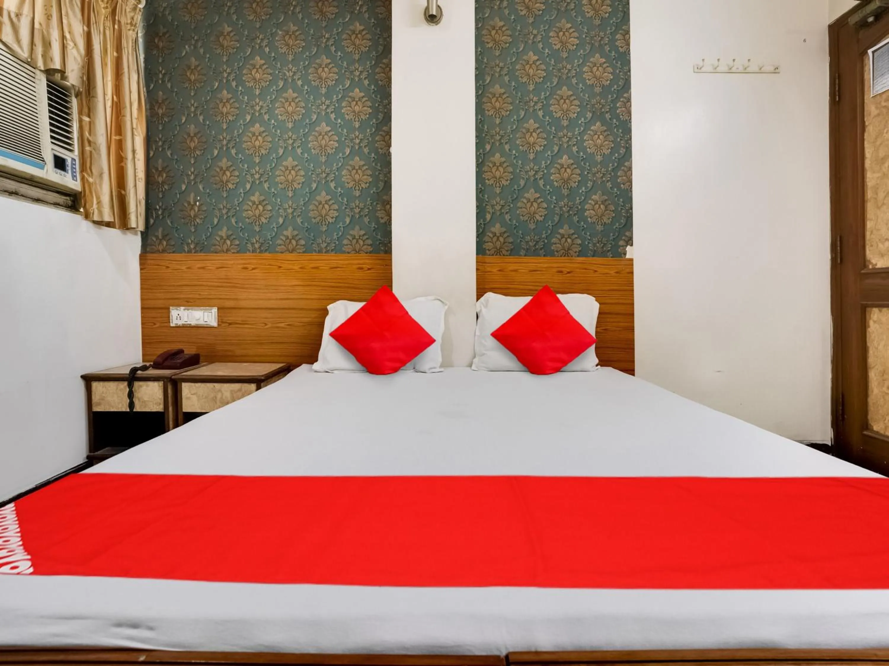 Bedroom in OYO Flagship Hotel Raj