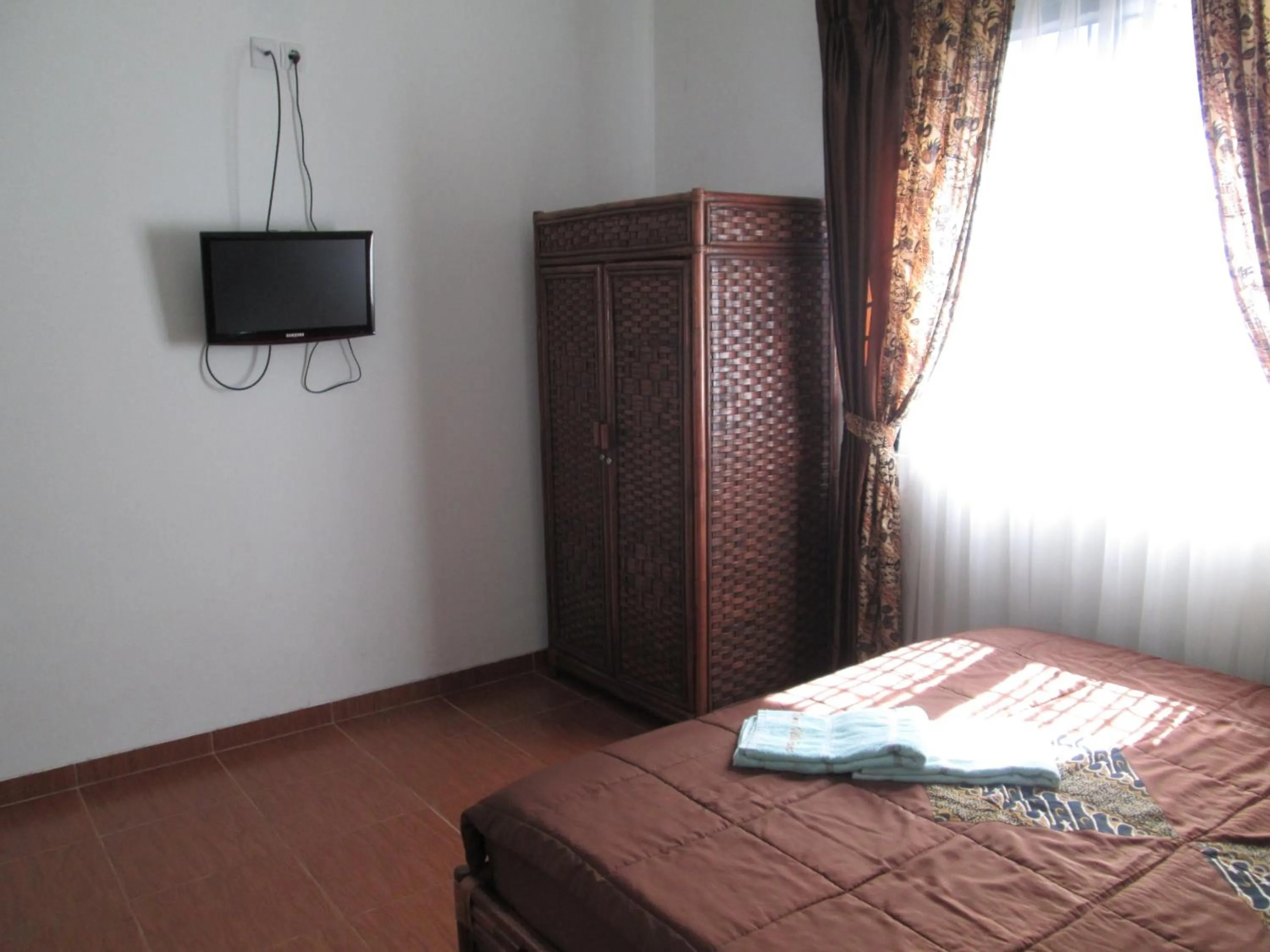 Bed in Osmond Villa Resort