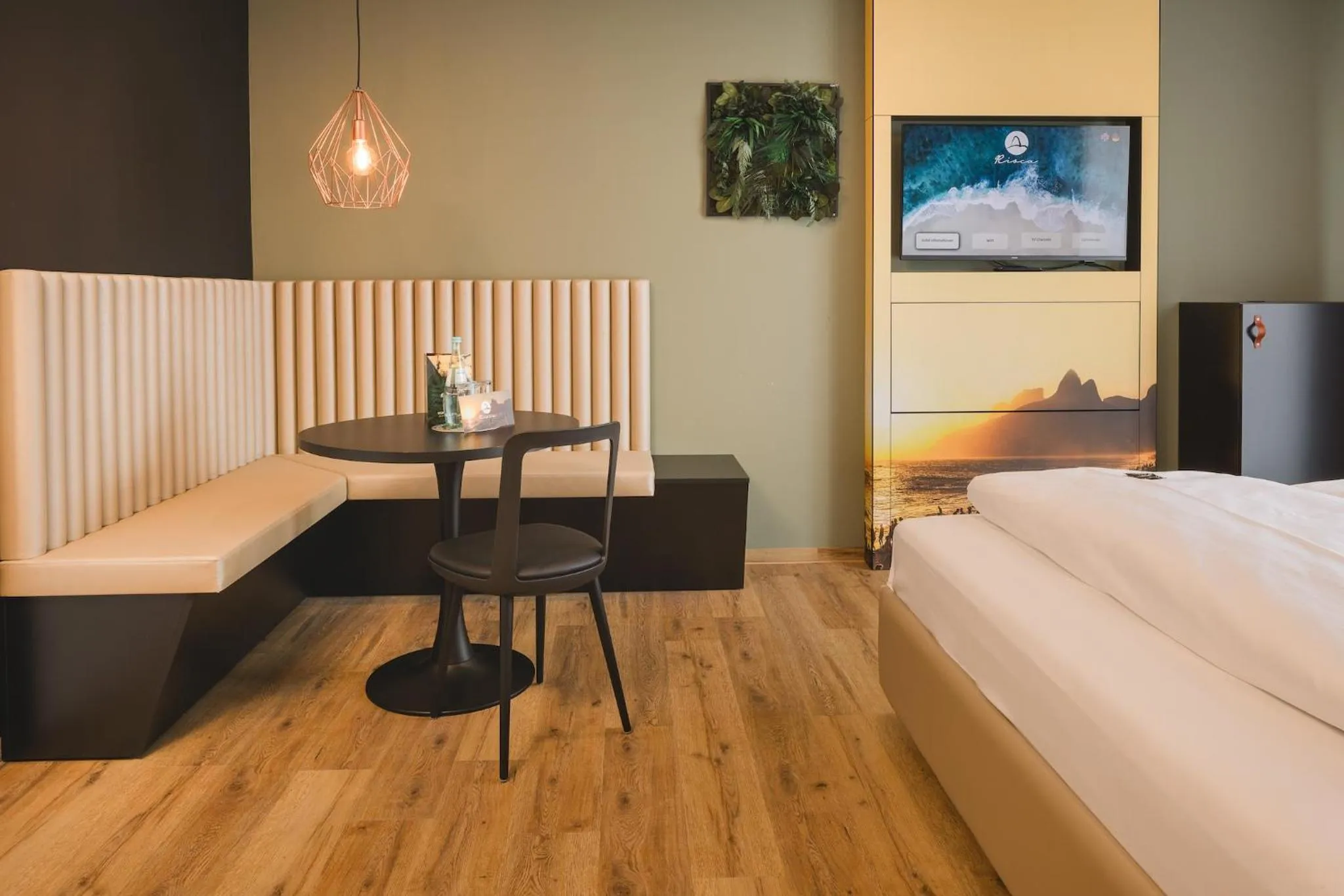 Seating area, Bed in Rioca Stuttgart Posto 6