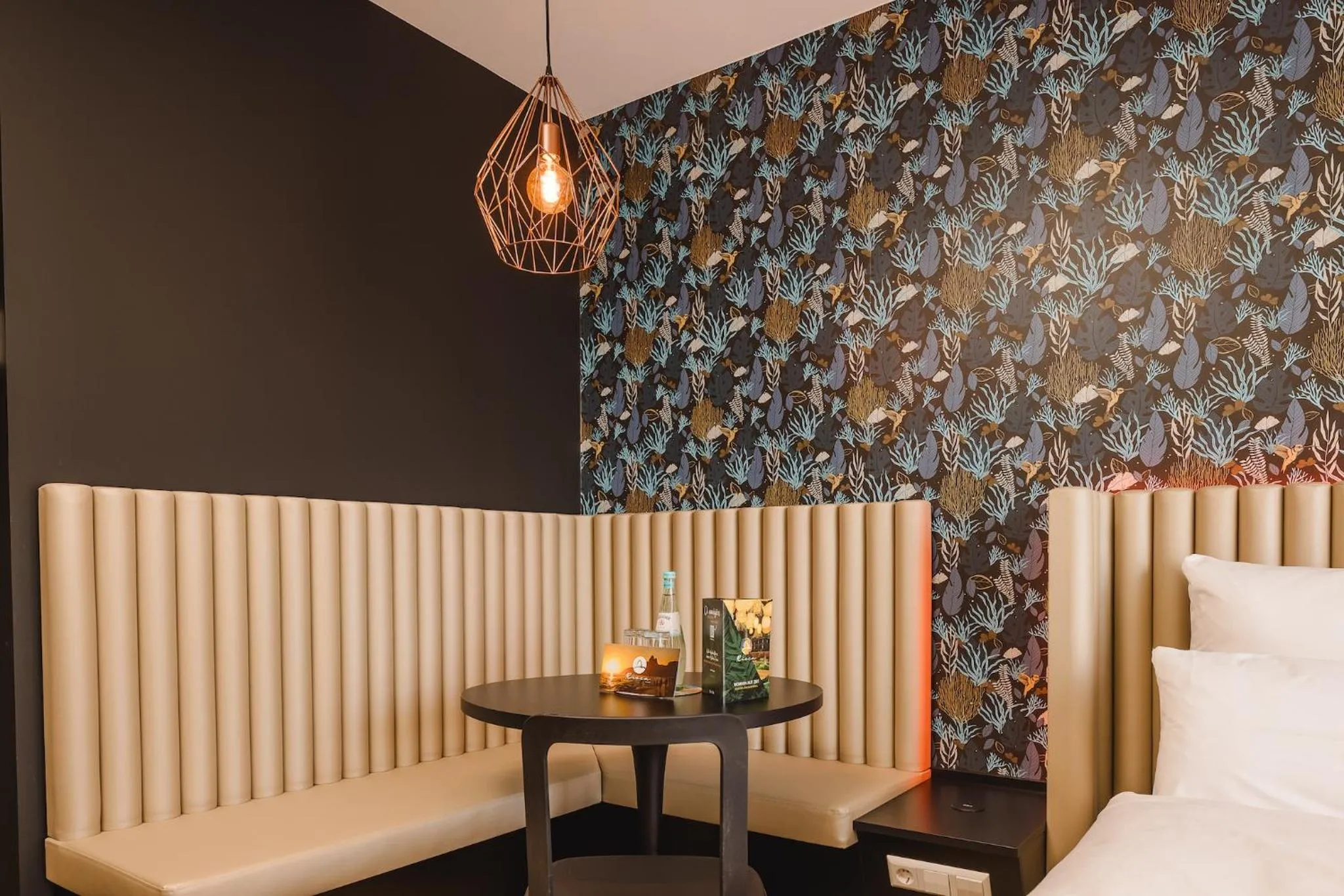 Seating area, Bed in Rioca Stuttgart Posto 6