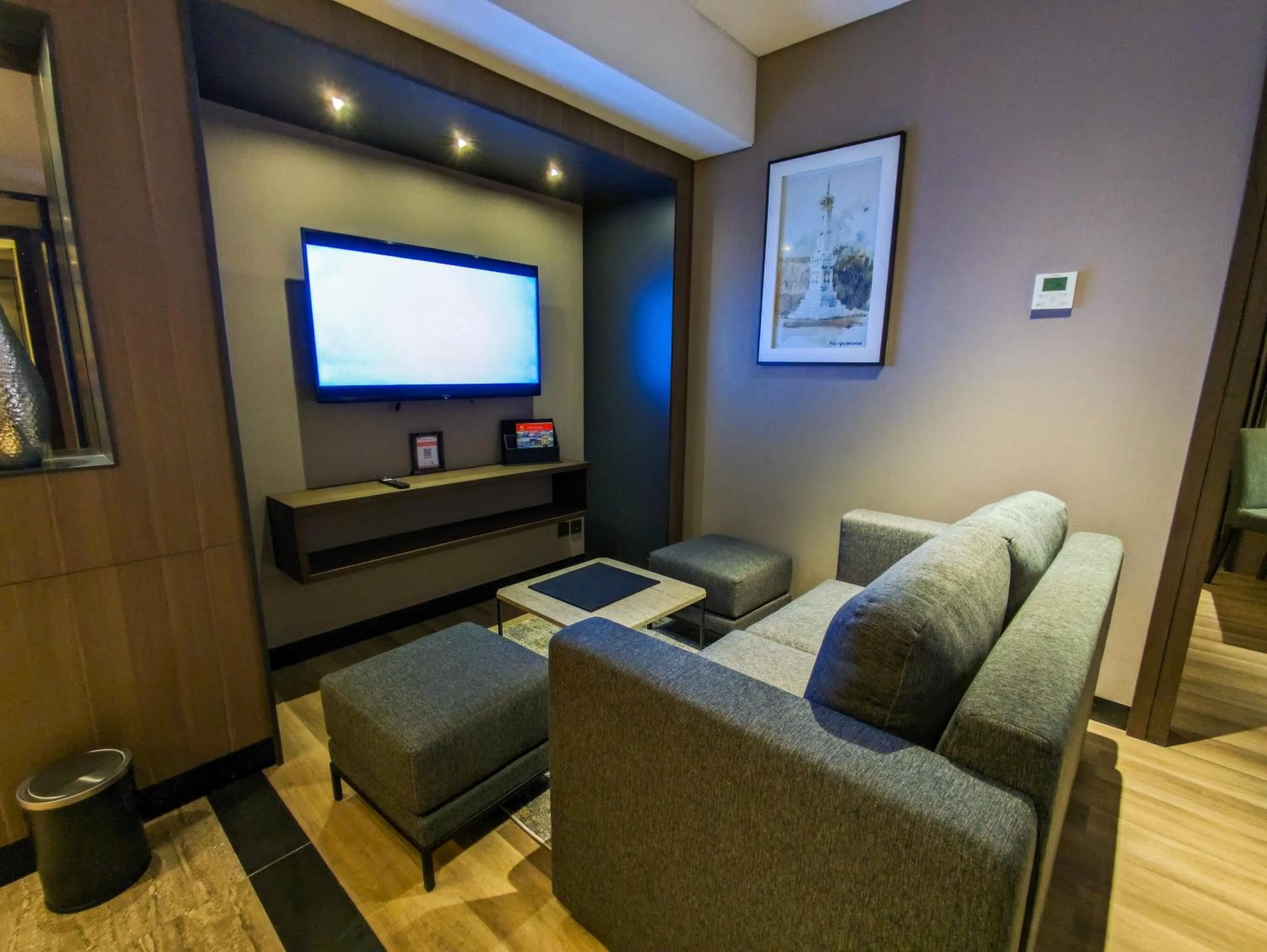 Living room in Swiss-Belhotel Airport Yogyakarta