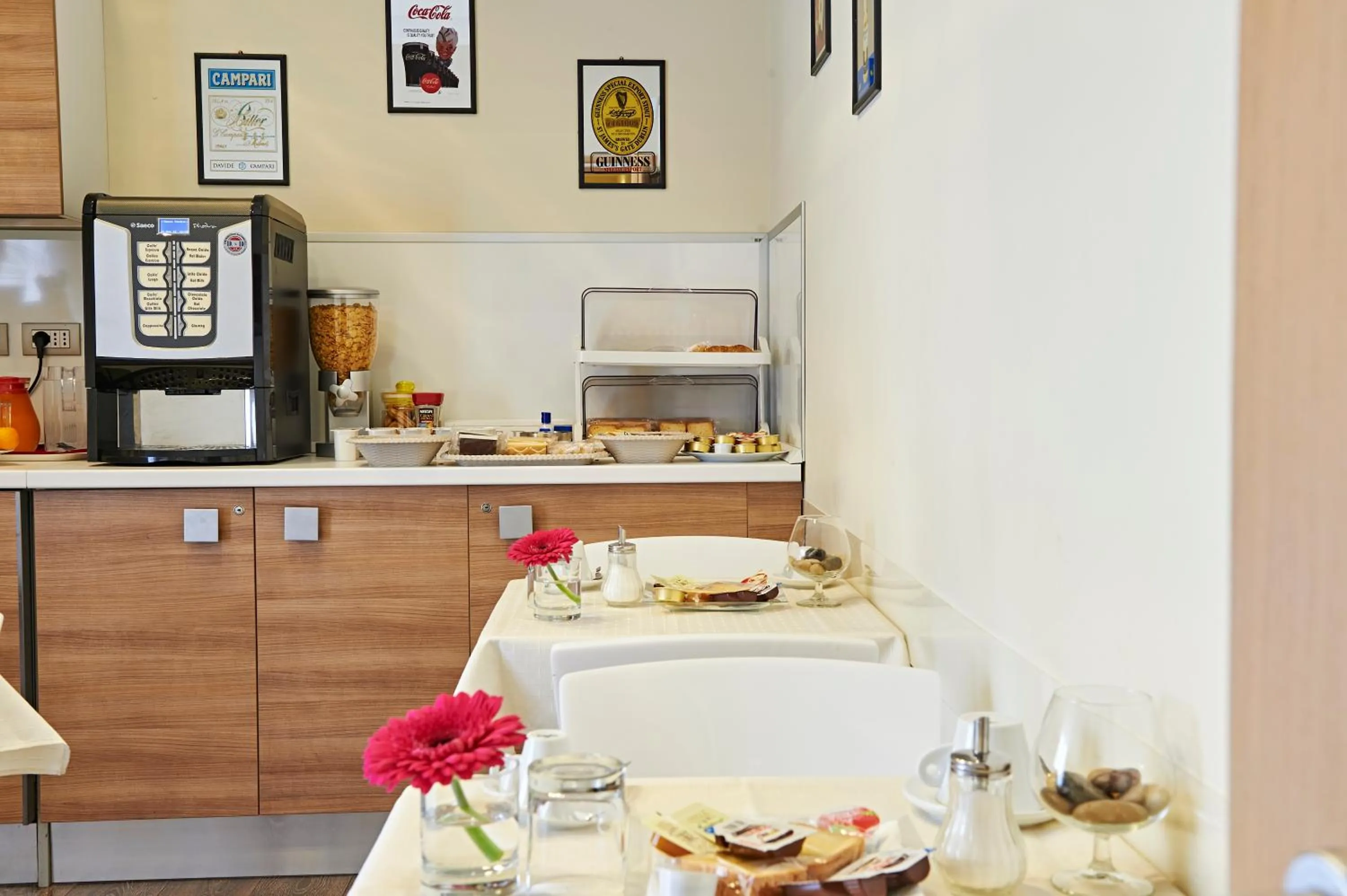 Restaurant/places to eat in Aleksandr