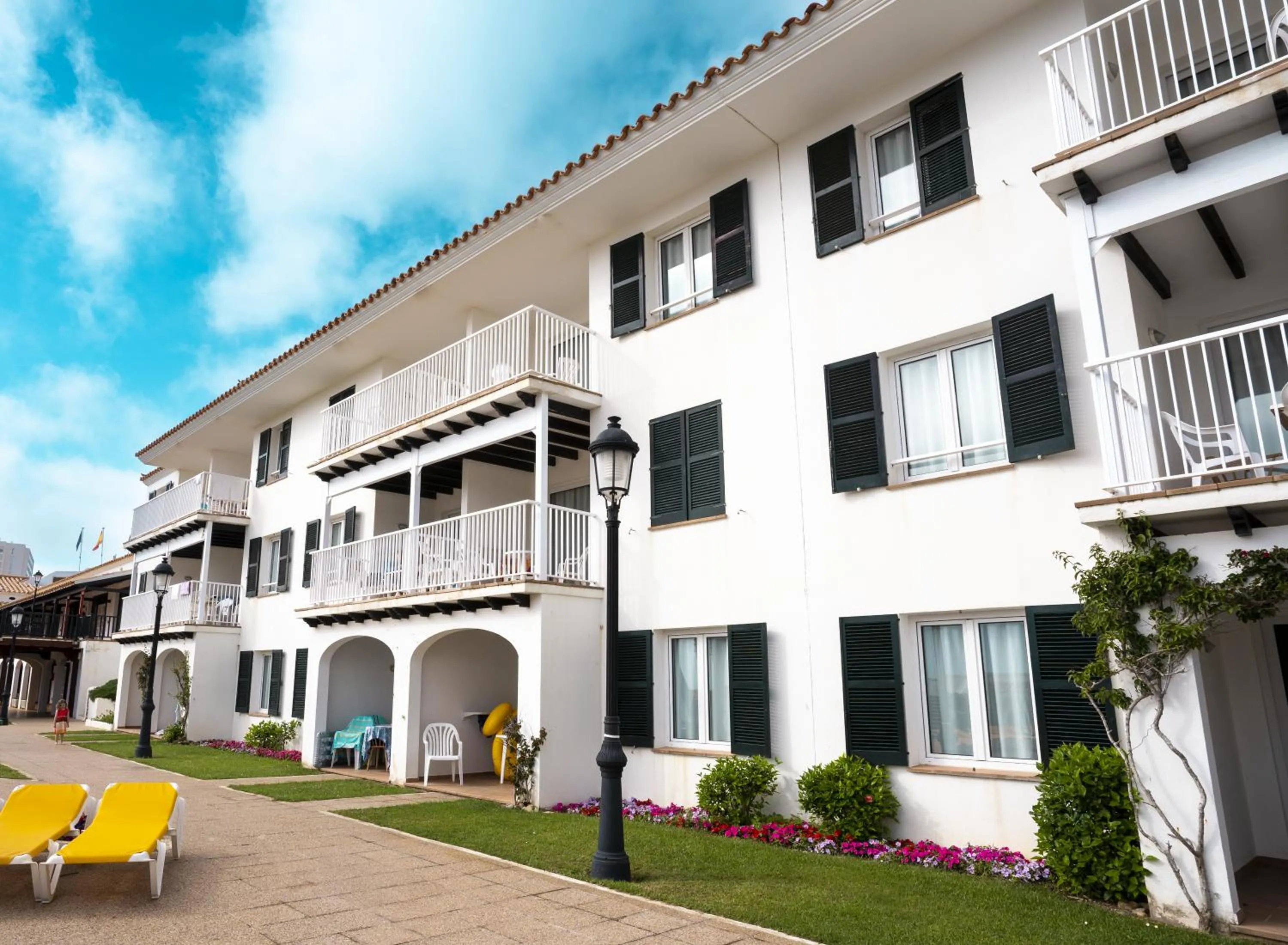 Facade/entrance in Seth Isla Paraiso