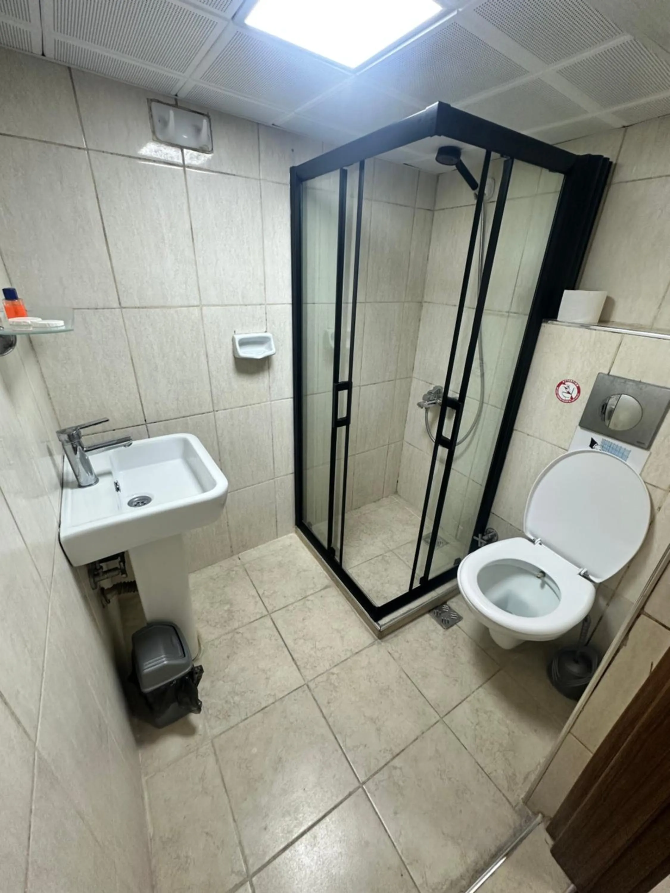 Shower in Amore Hotel Istanbul