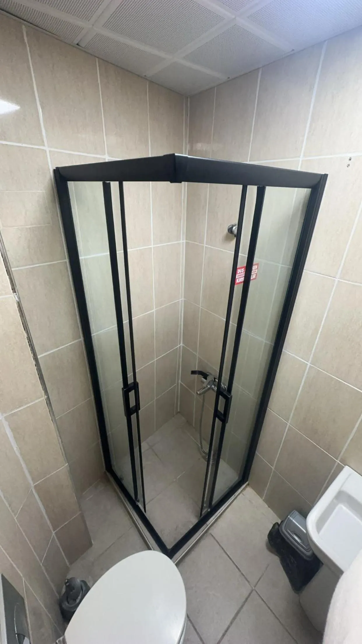 Shower in Amore Hotel Istanbul