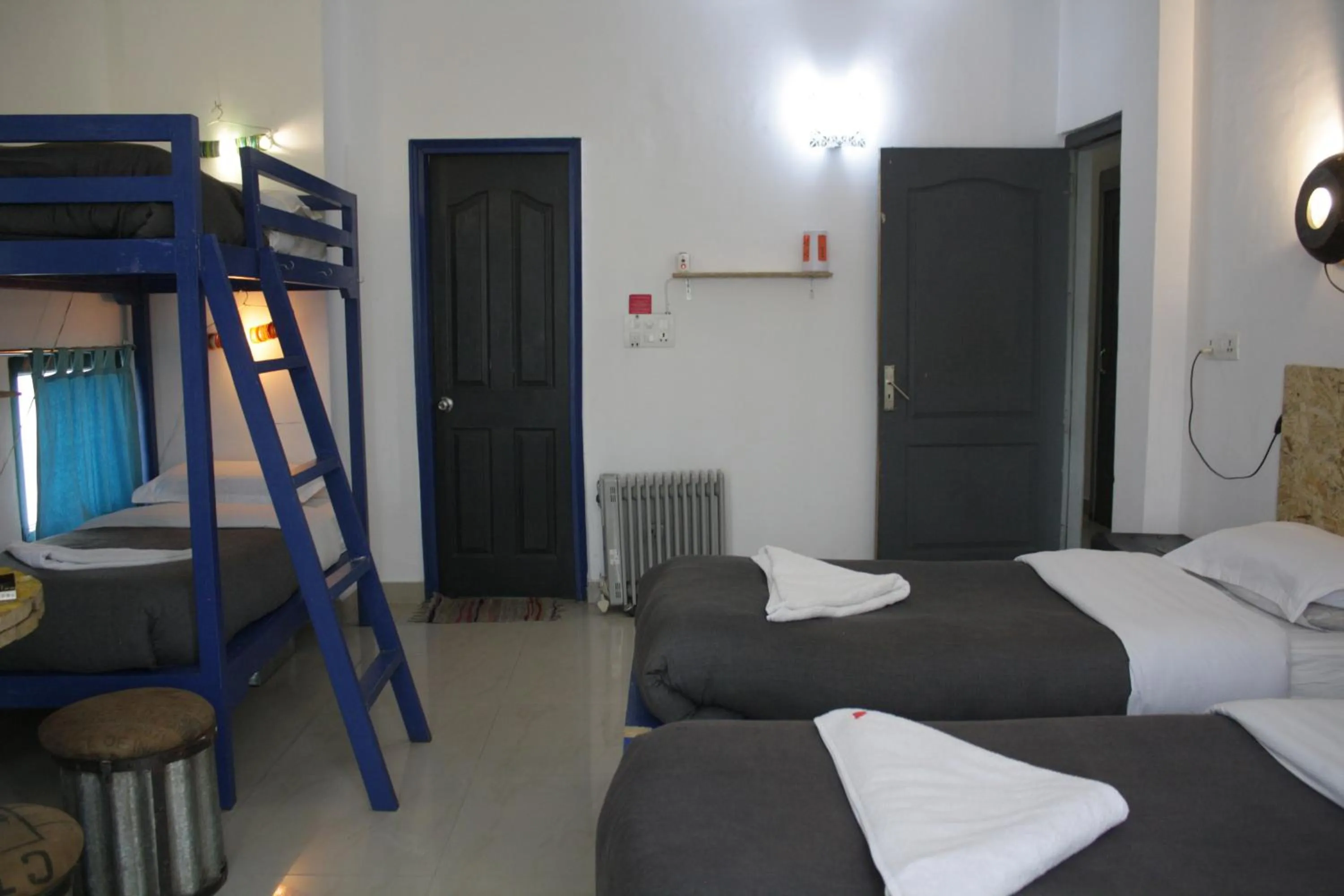 Photo of the whole room, Bed in Bed & Chai Guesthouse