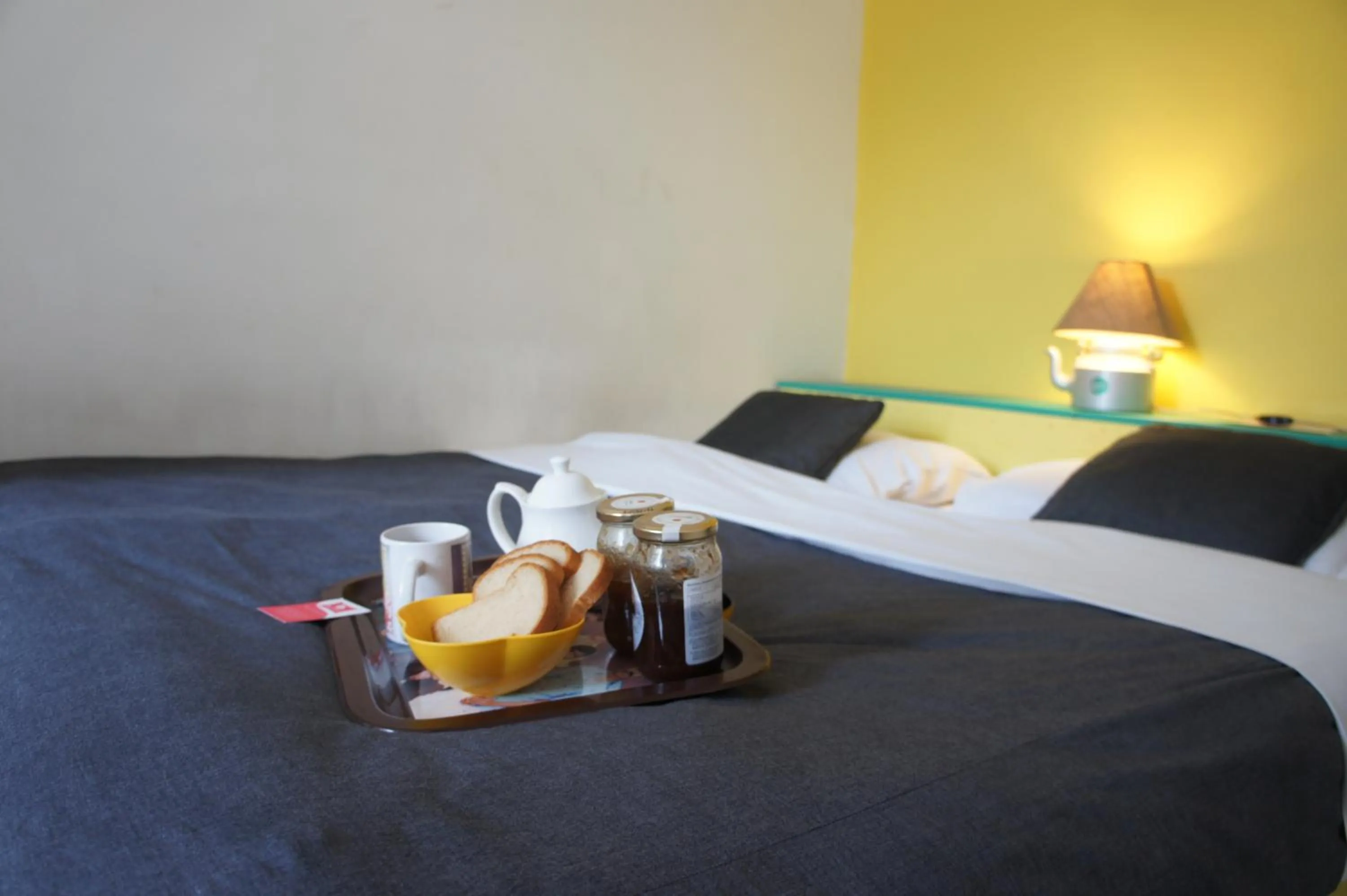 Bed in Bed & Chai Guesthouse