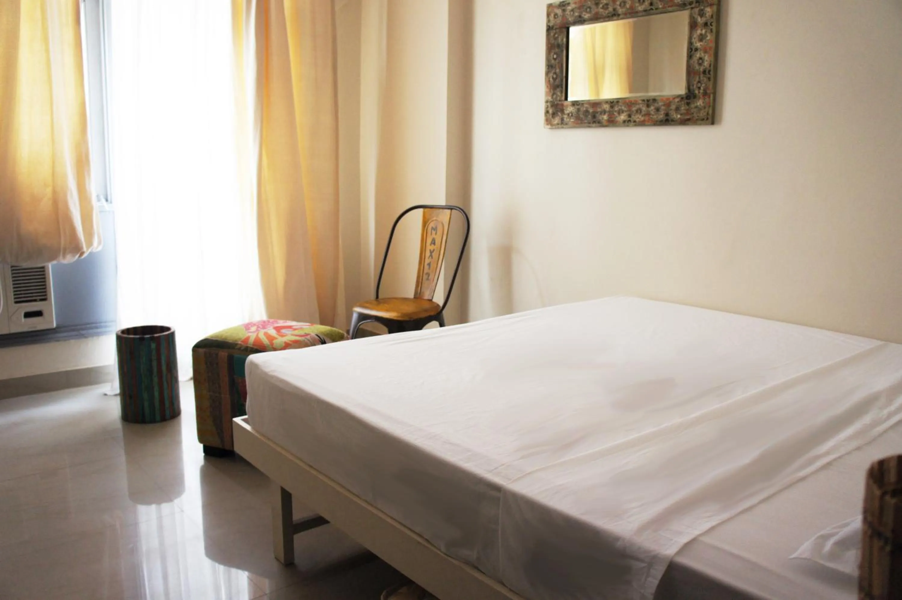 Photo of the whole room, Bed in Bed & Chai Guesthouse