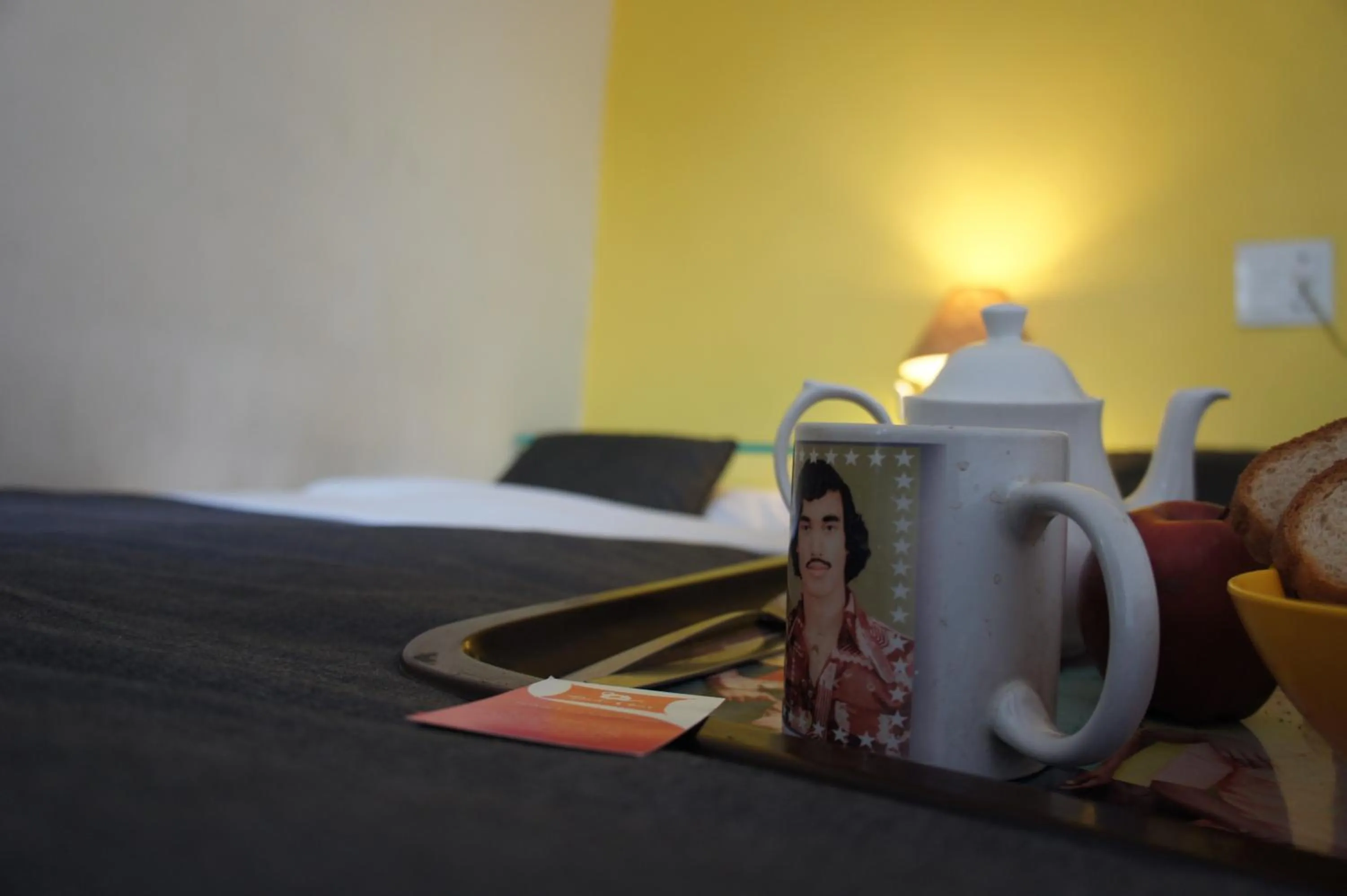 Bed in Bed & Chai Guesthouse