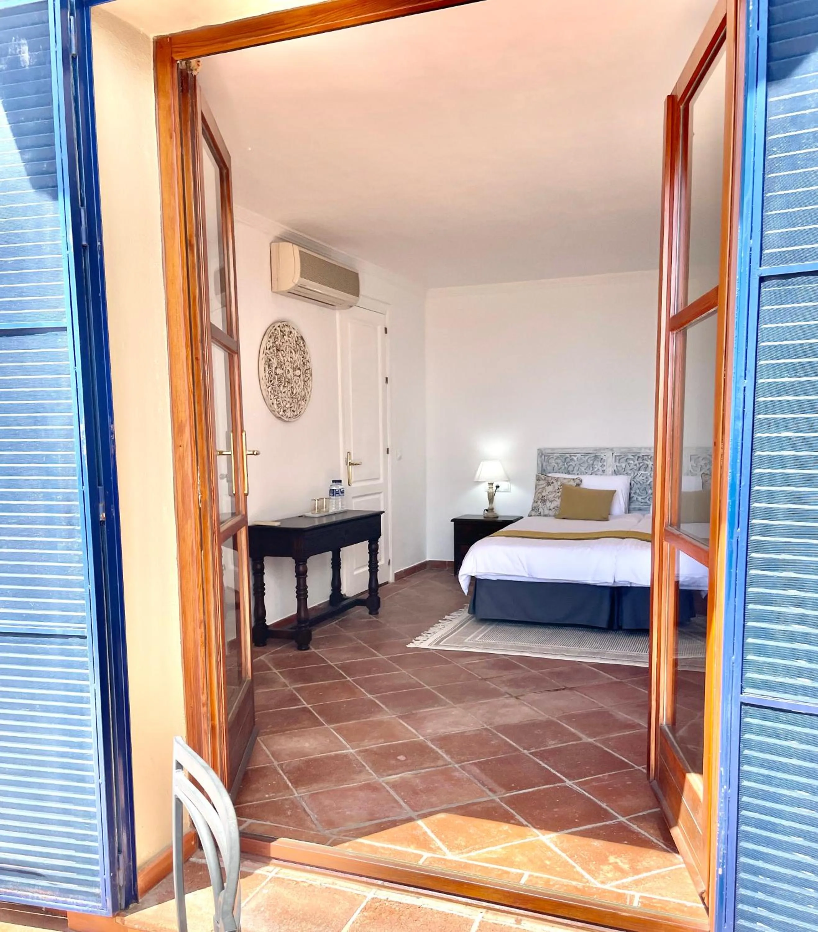 View (from property/room), Bed in Boutique Hotel Maravilla - Marbella