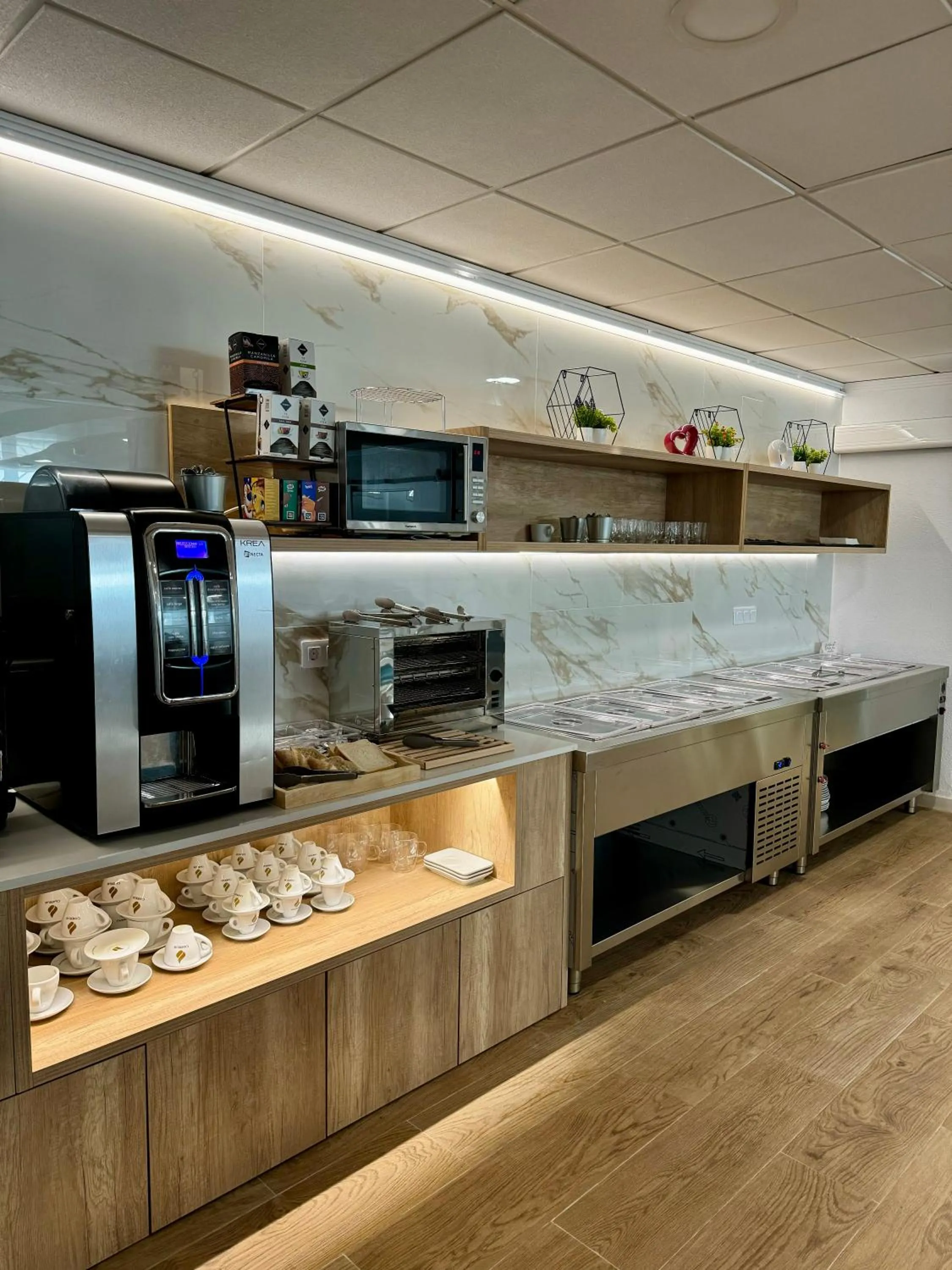 Buffet breakfast in ResMed