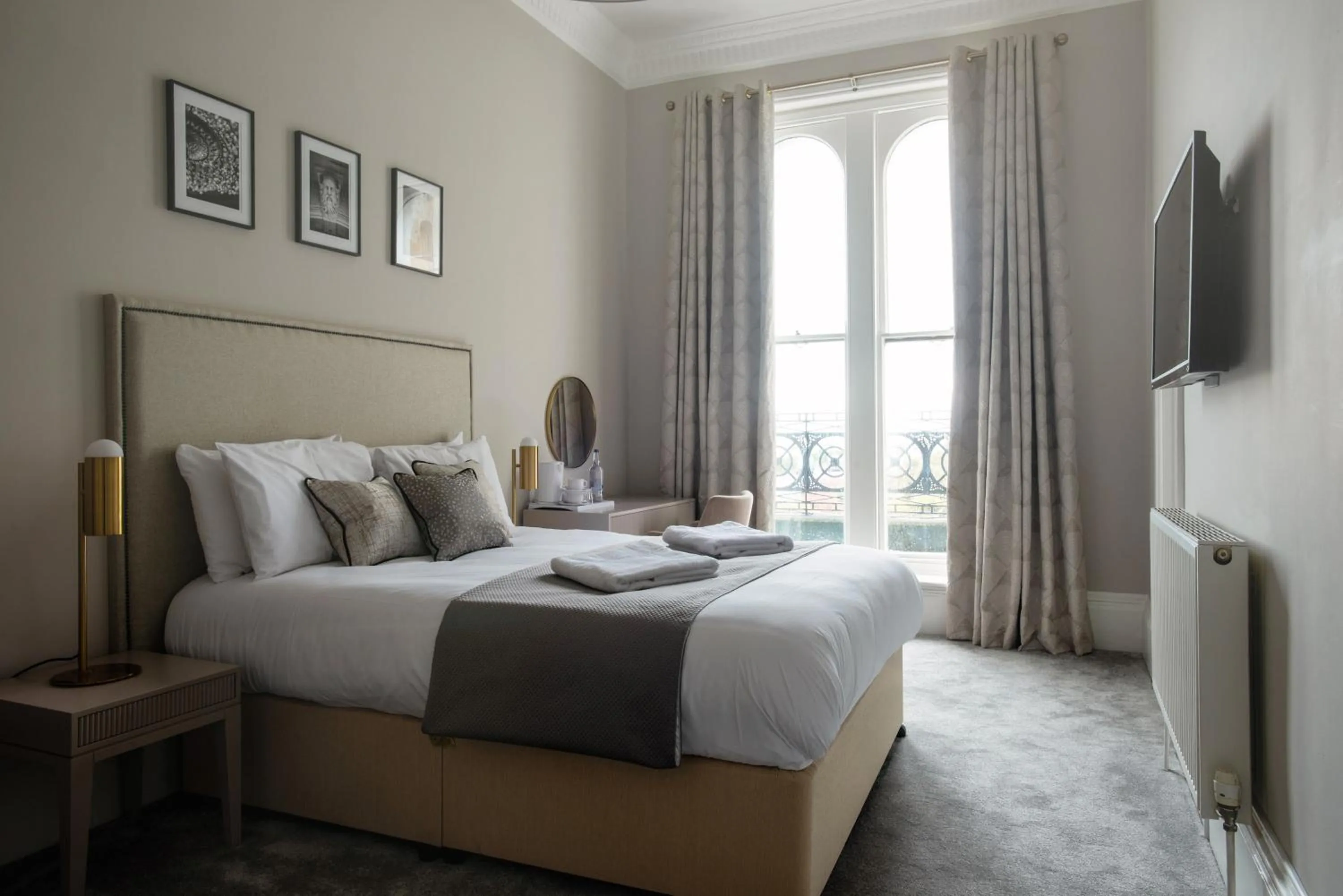 Bed in The Burlington