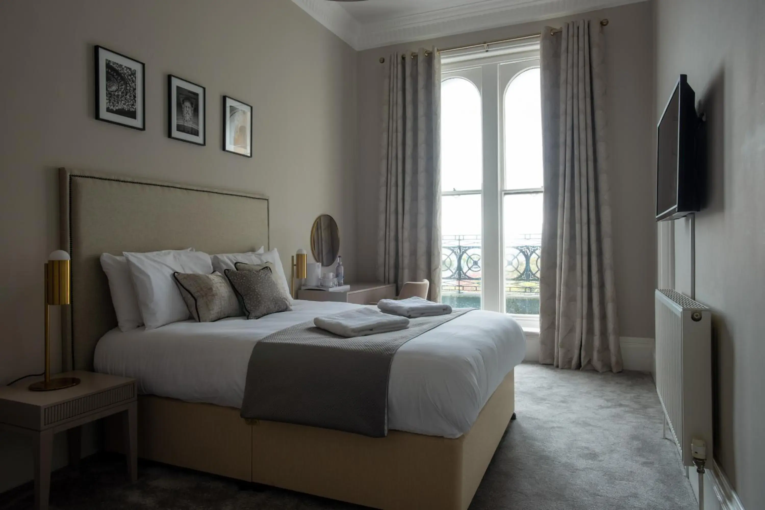 Superior Double Room with Side Sea View in The Burlington Superior Double Room with Side Sea View in The Burlington