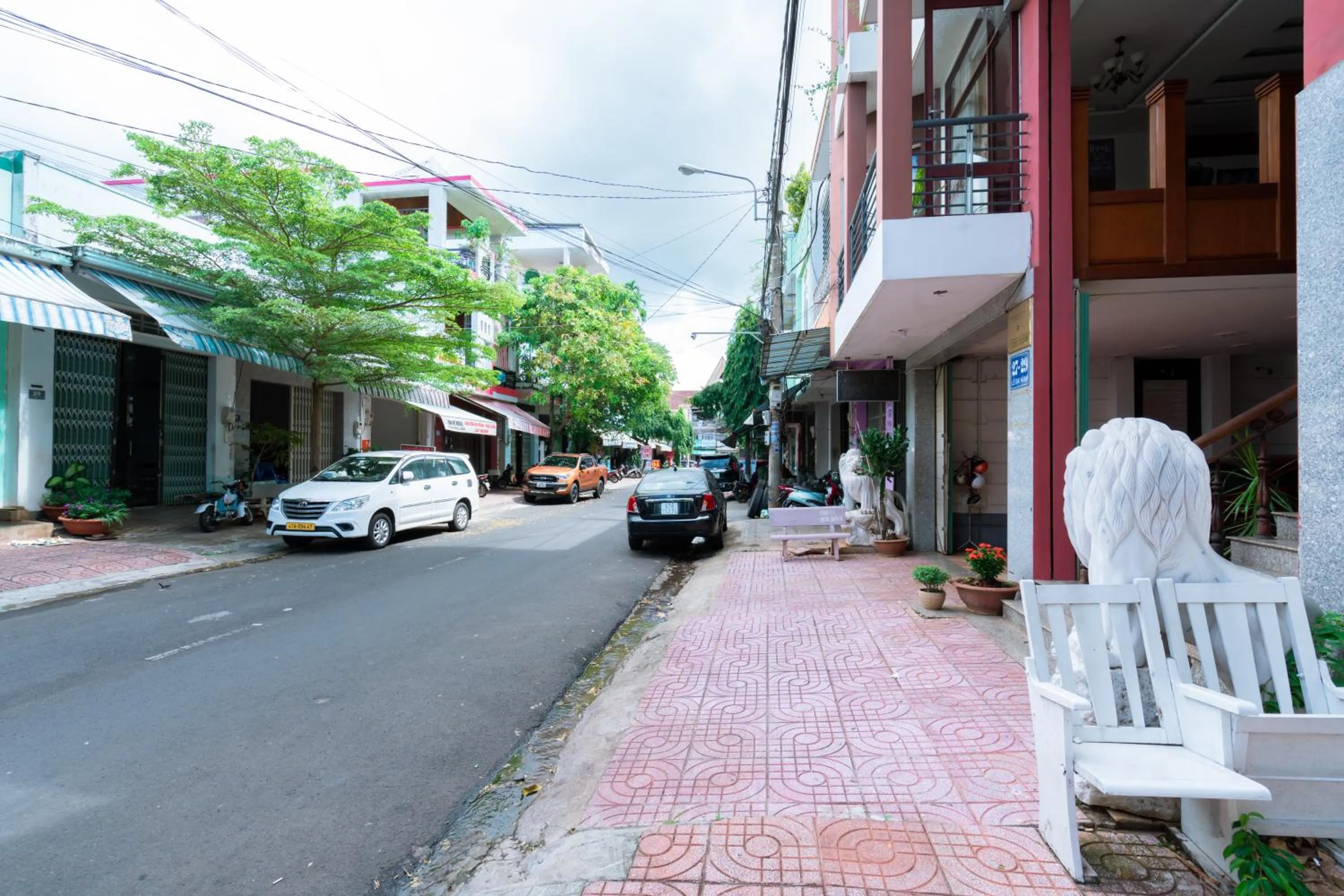 Property building in Triệu Vũ Hotel & Apartment