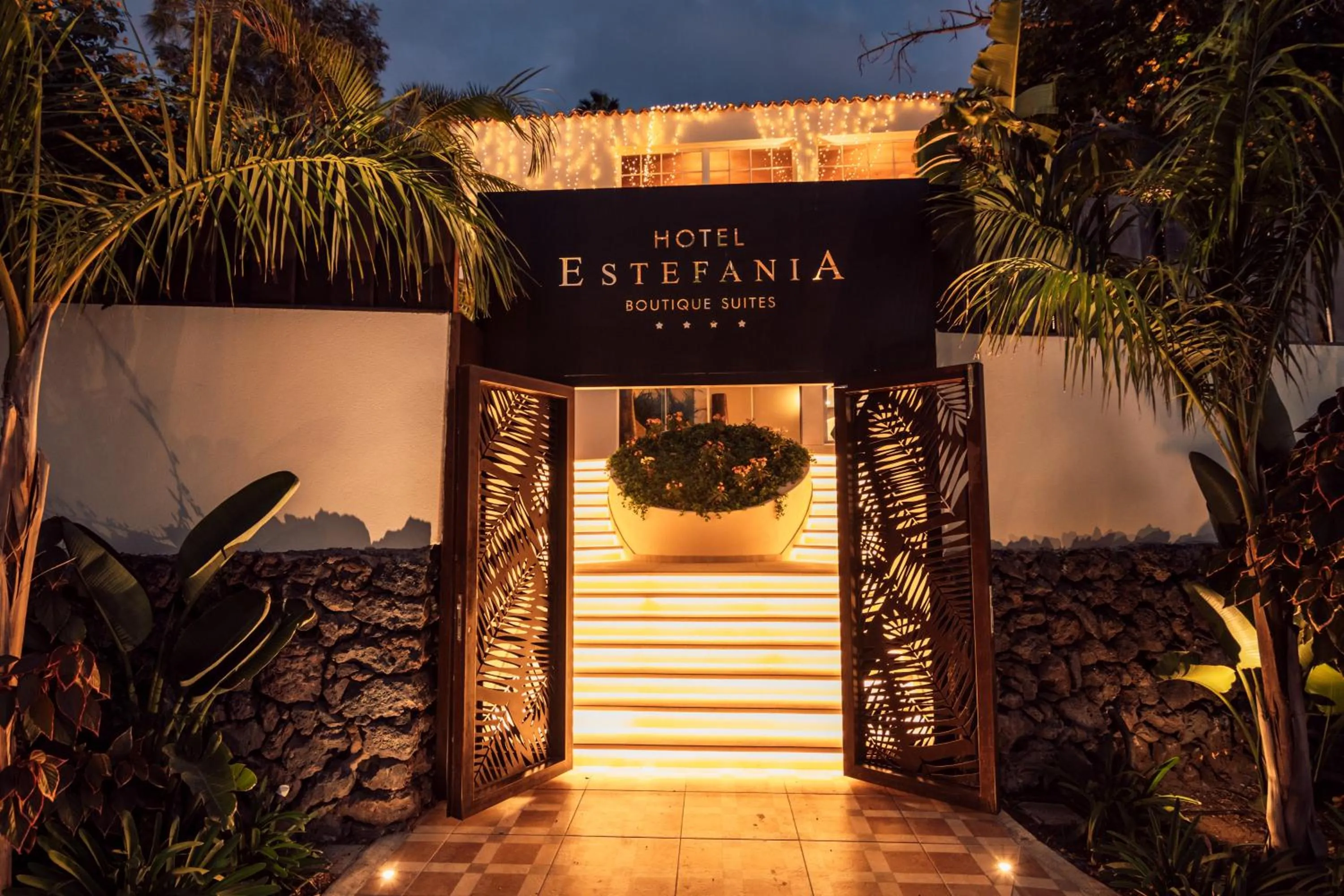 Property building in Hotel Estefania Boutique Suites