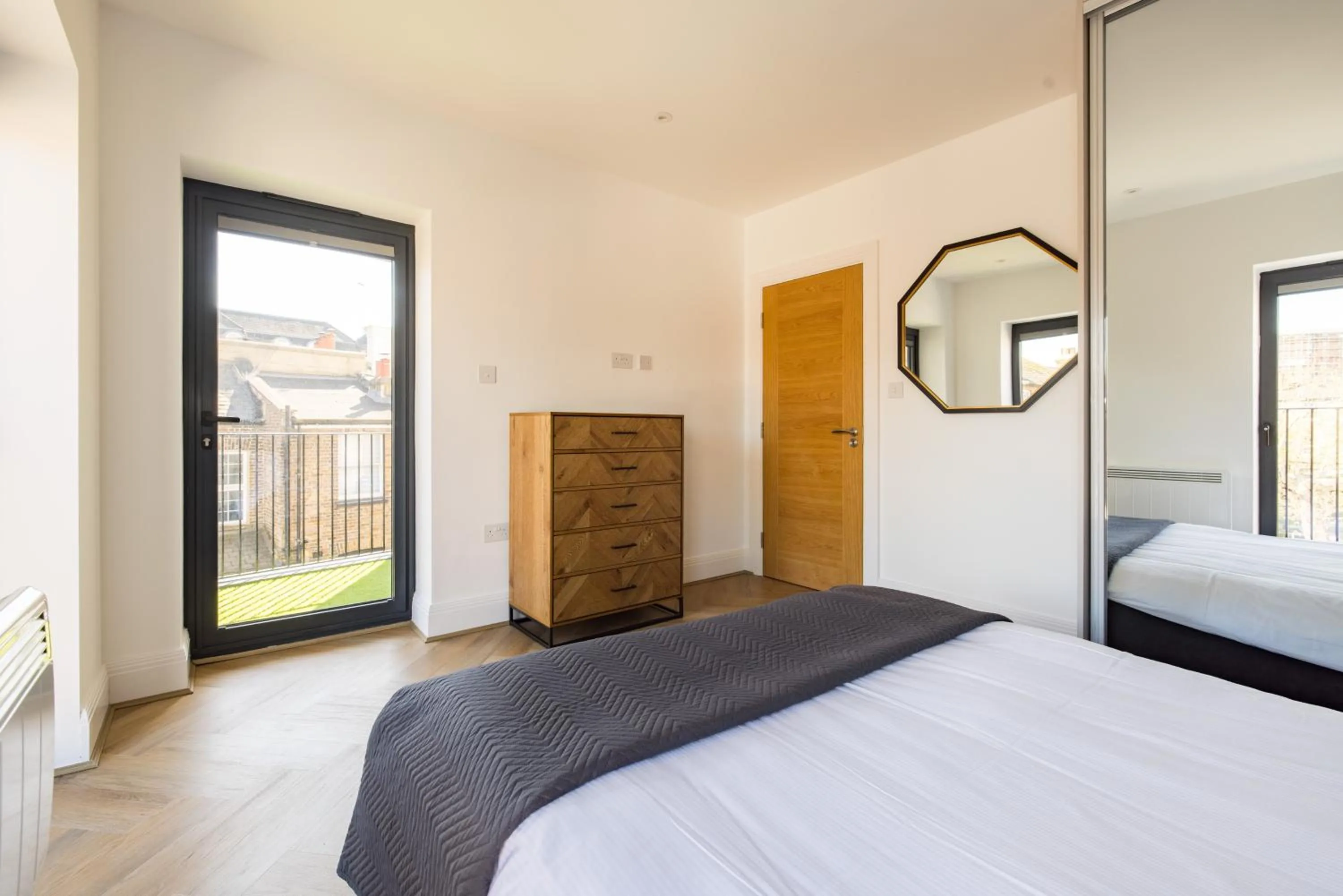 Bed in Charles Hope Staines Riverside