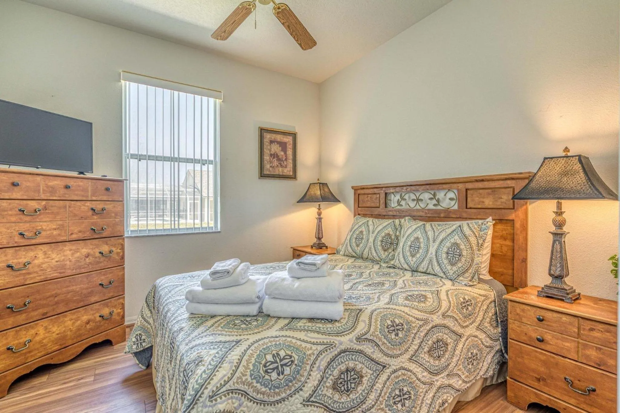 Bed in Mickey's Holiday Home