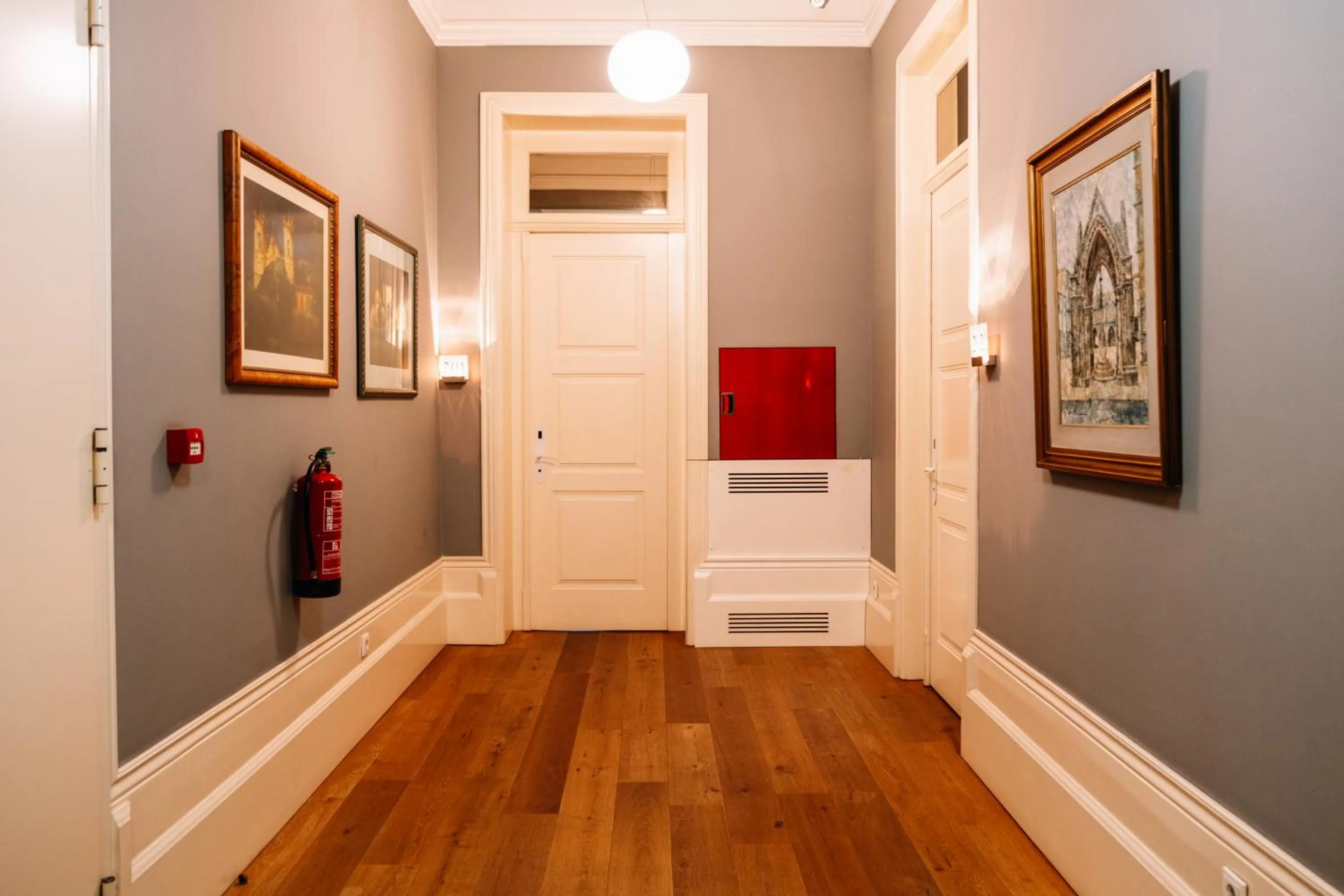 acessibility in EMAJ Boutique Hotel