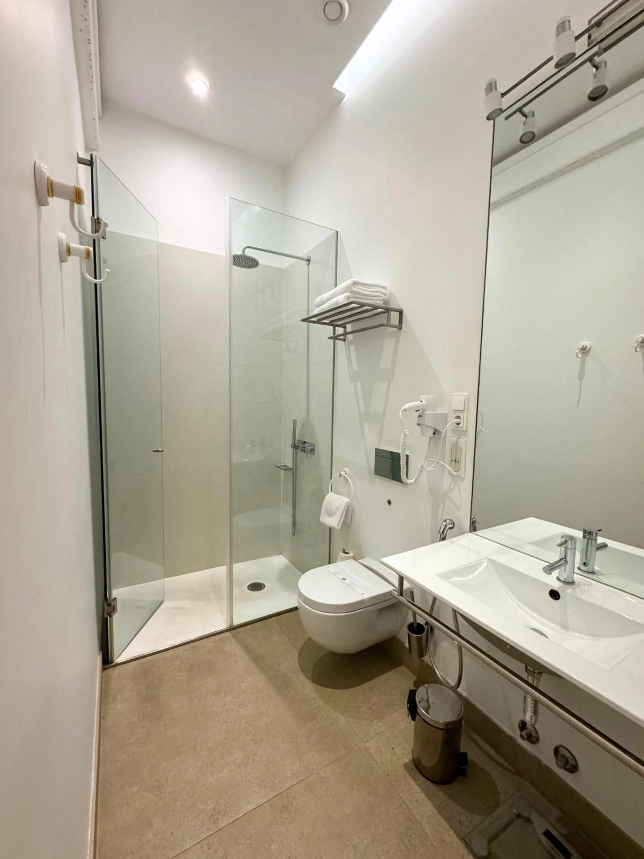 Bathroom in EMAJ Boutique Hotel