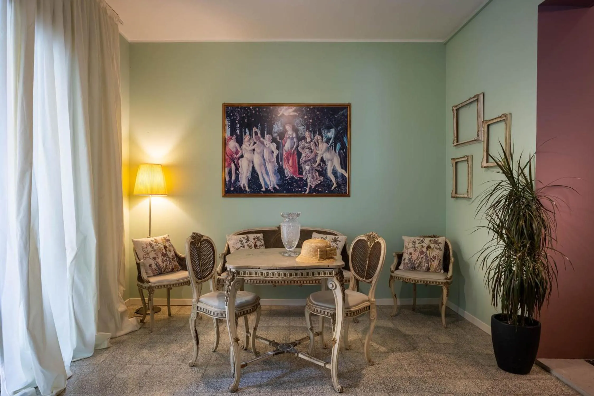 Seating area in Hotel Altea