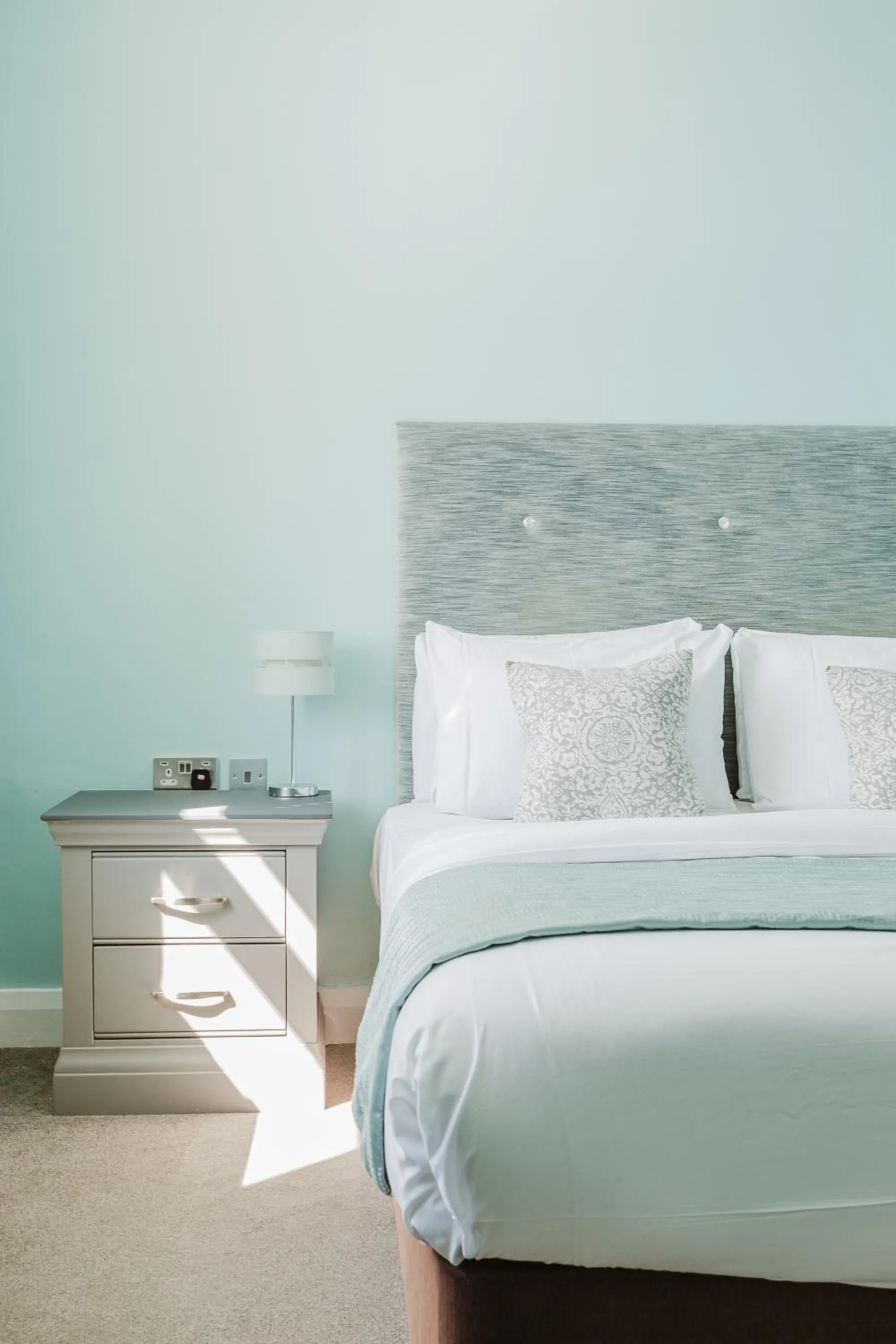 Bed in The Osborne Hotel